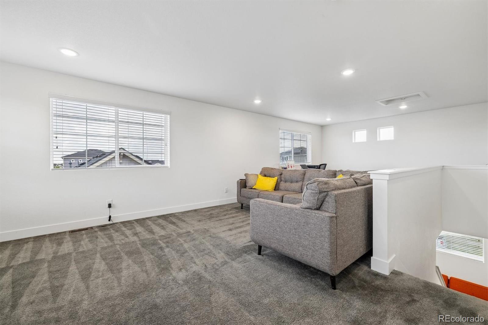 MLS Image #16 for 221 s oak hill street,aurora, Colorado