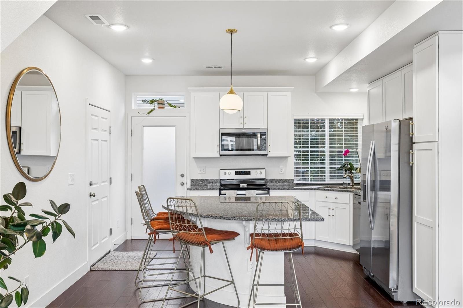 MLS Image #5 for 221 s oak hill street,aurora, Colorado