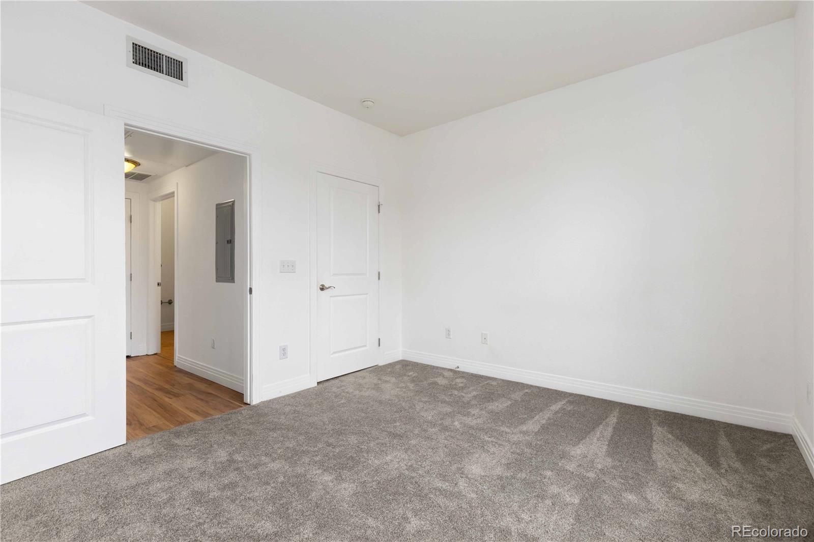 MLS Image #11 for 9059 e panorama circle b211,englewood, Colorado