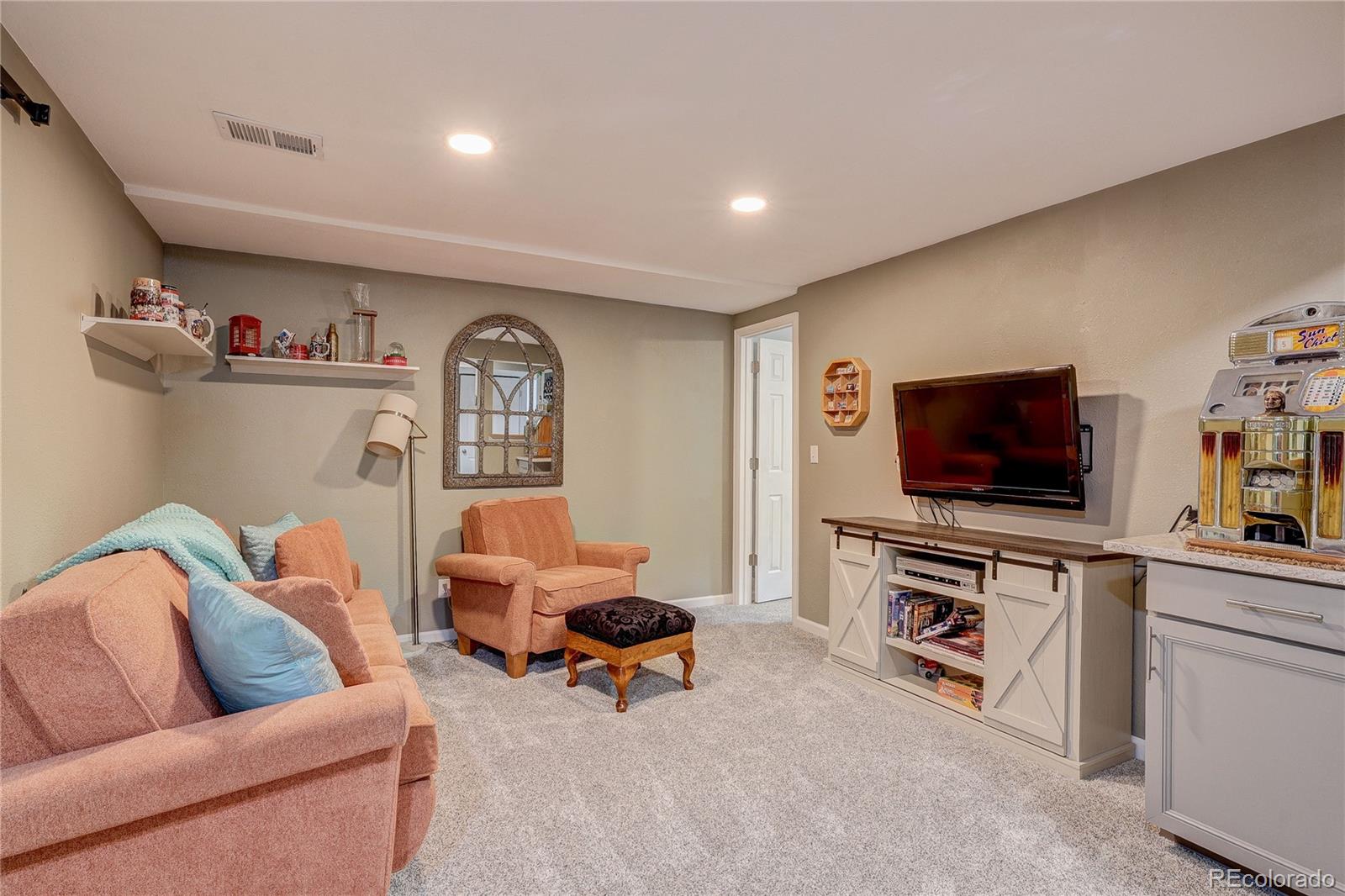 MLS Image #14 for 5394 s cimarron road,littleton, Colorado