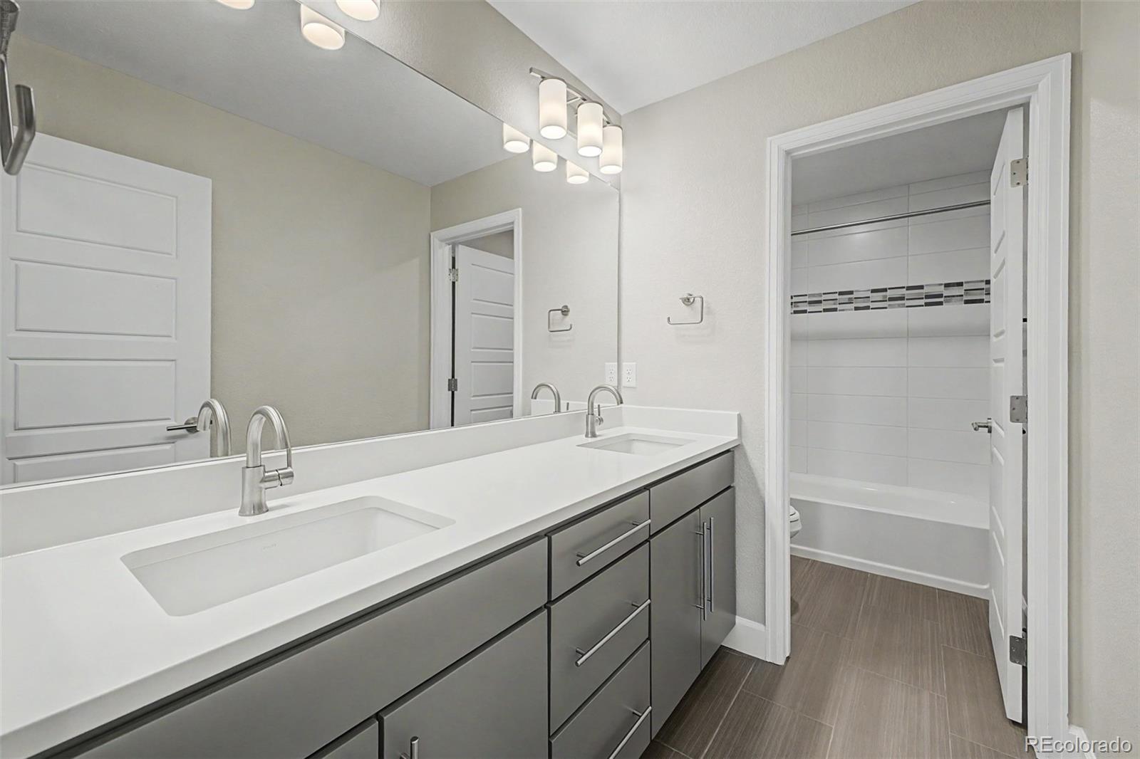 MLS Image #30 for 9805  ceylon court,commerce city, Colorado
