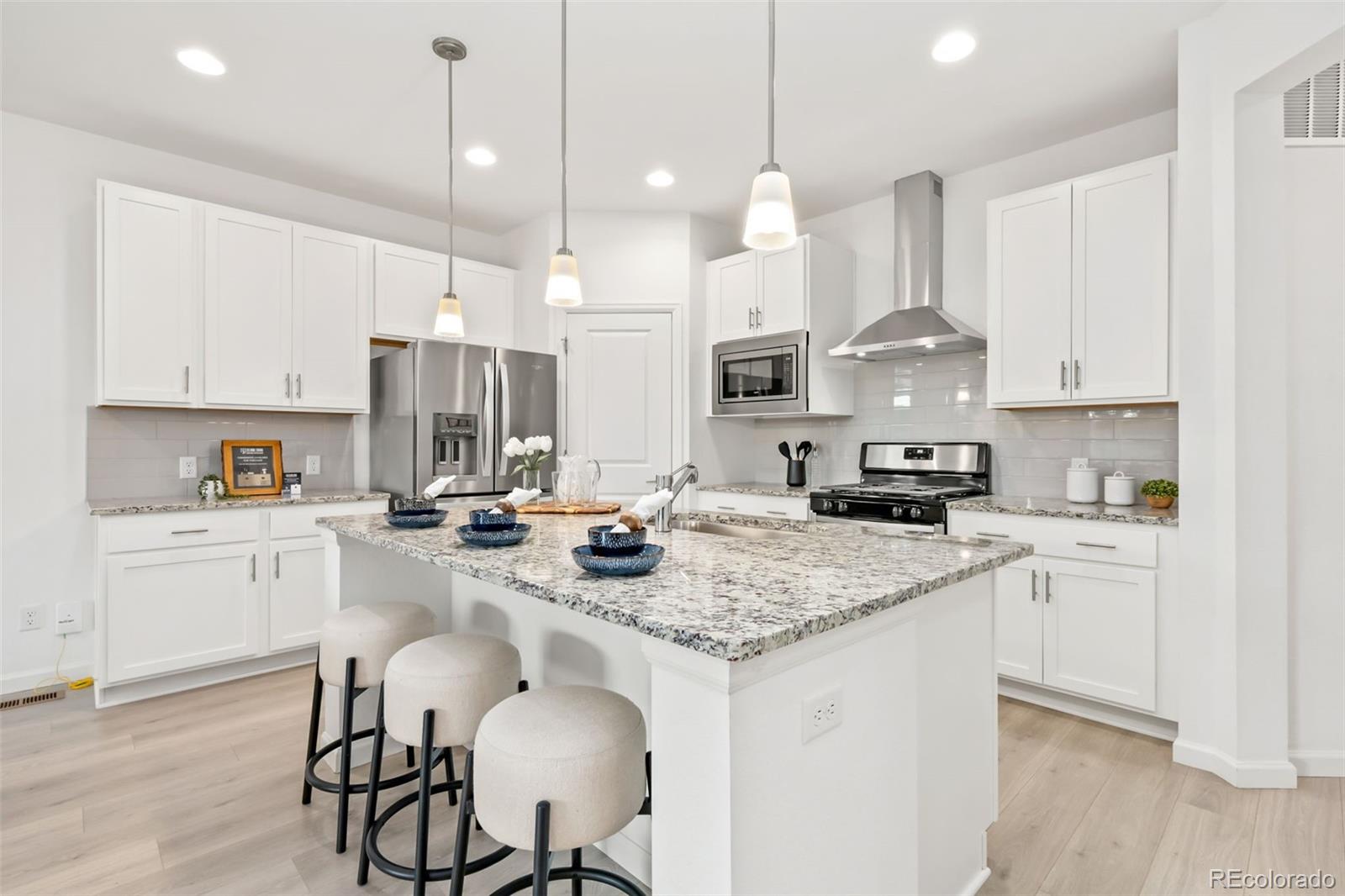 MLS Image #5 for 413  overbrook lane,longmont, Colorado