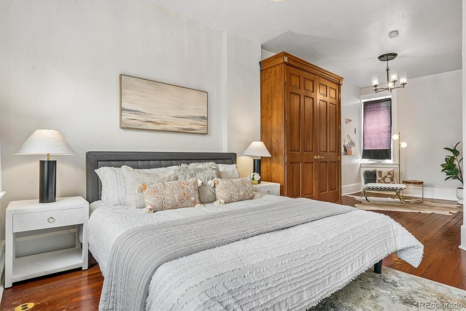 MLS Image #13 for 2422  stout street,denver, Colorado