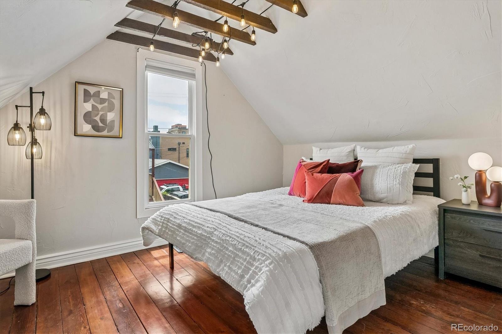 MLS Image #16 for 2422  stout street,denver, Colorado