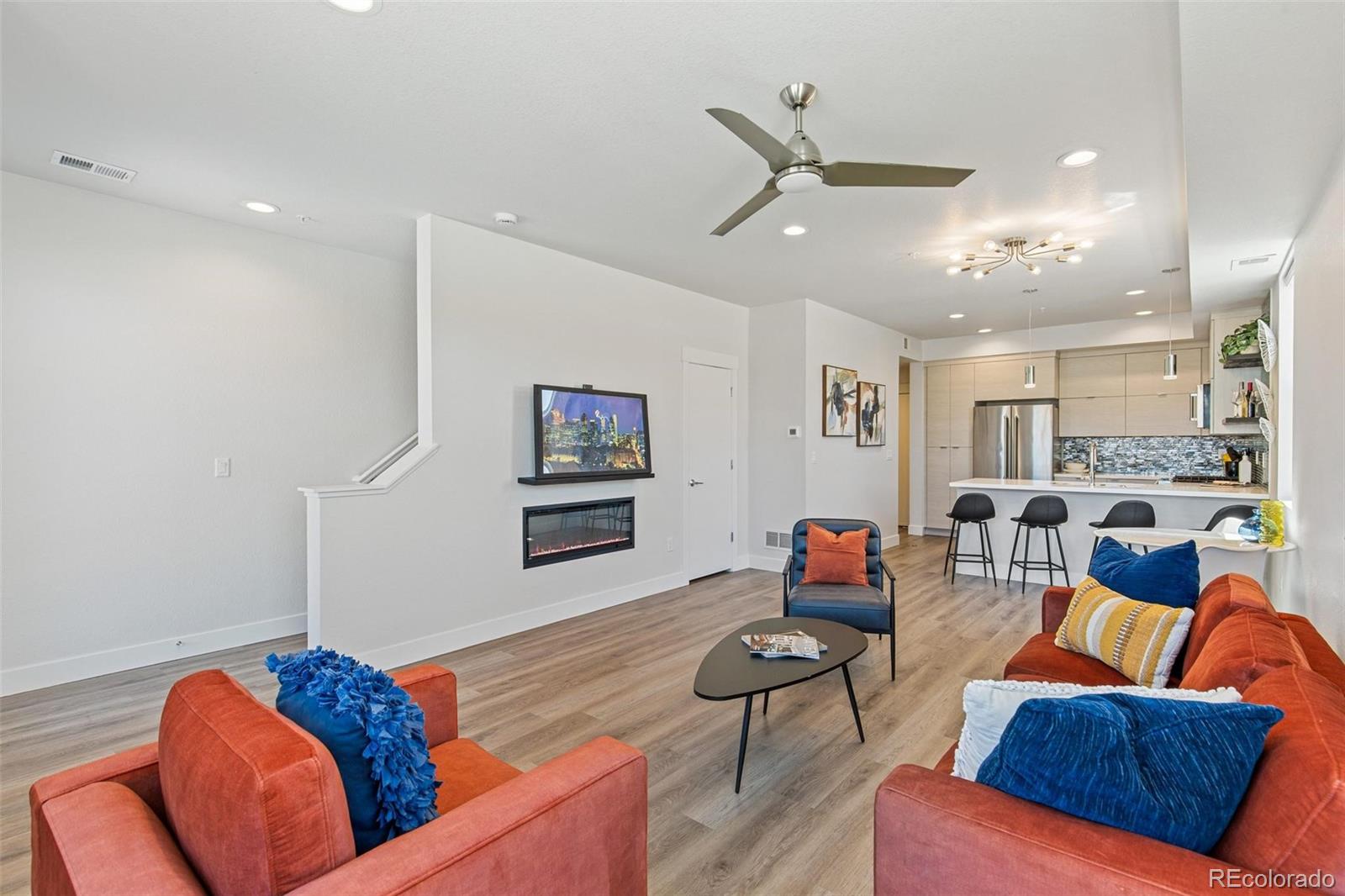 MLS Image #4 for 6305  king court,denver, Colorado