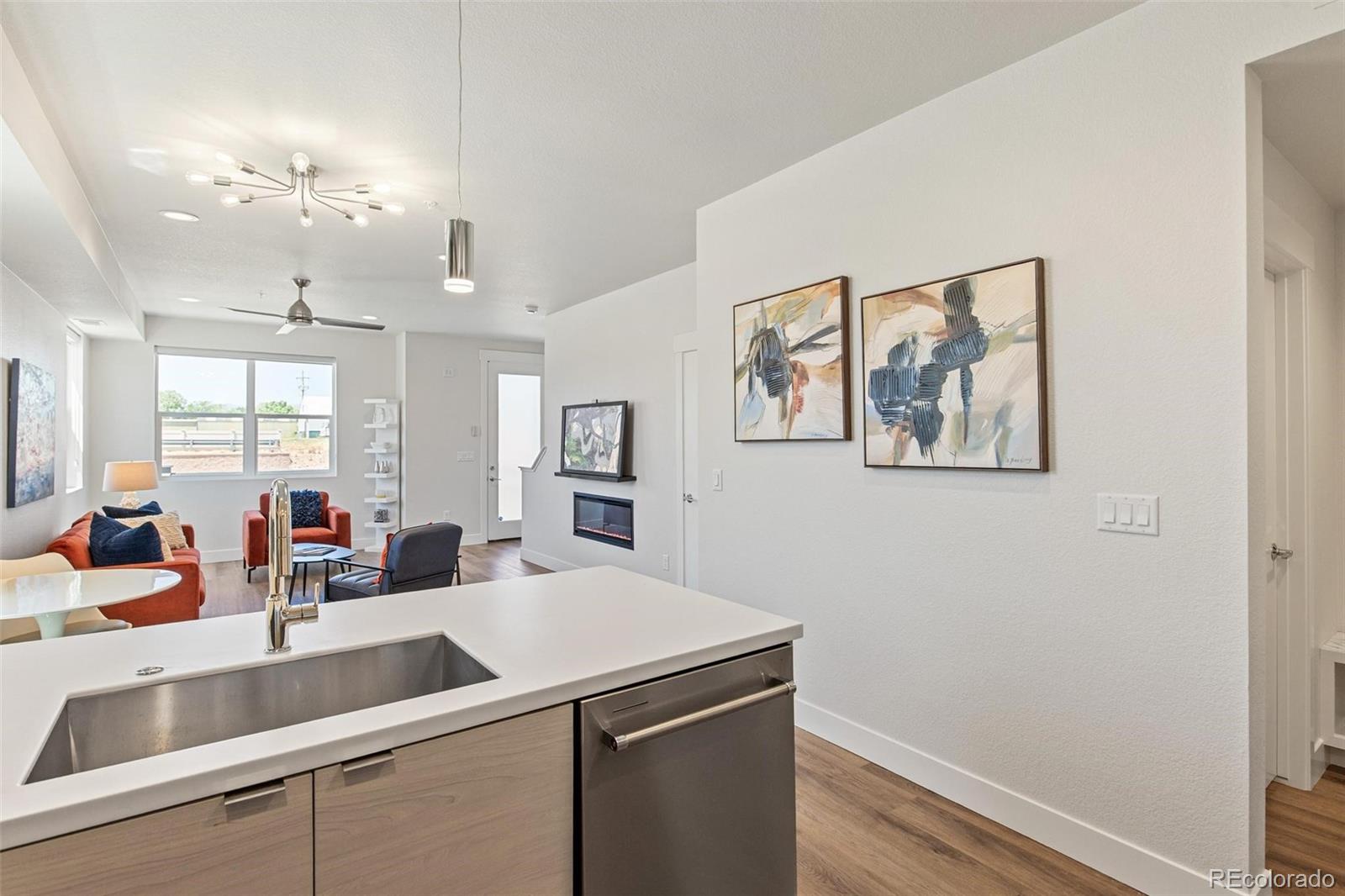 MLS Image #9 for 6305  king court,denver, Colorado