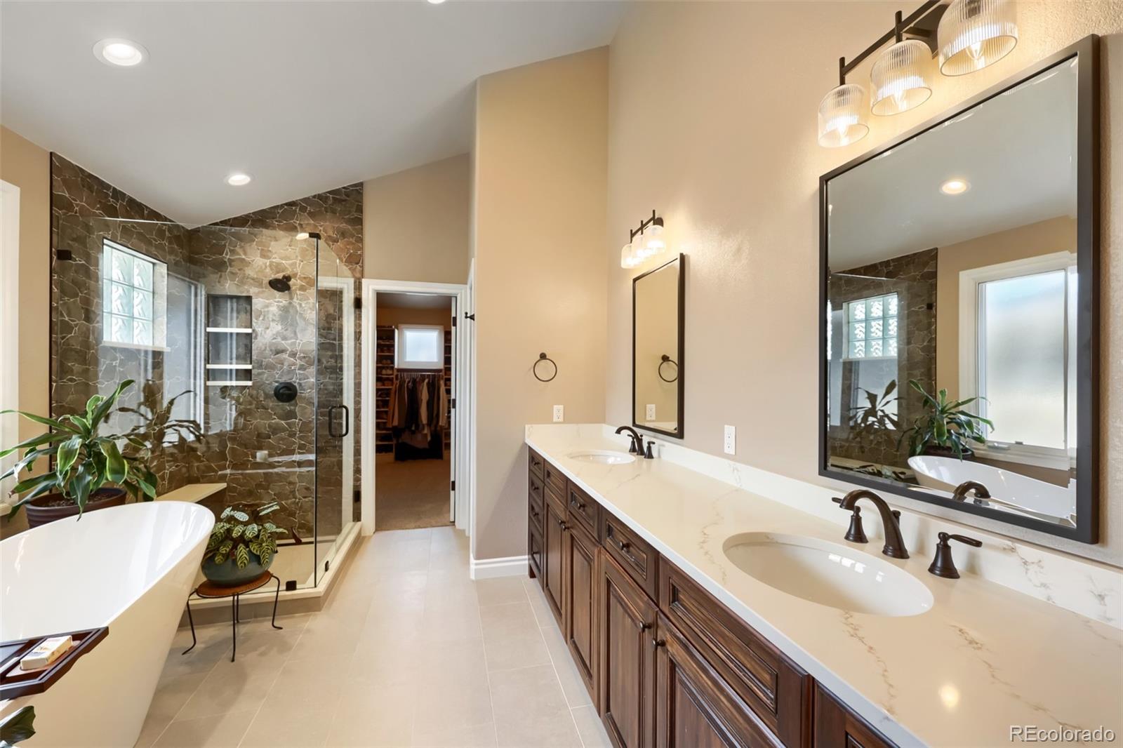MLS Image #18 for 10 s madison street,denver, Colorado