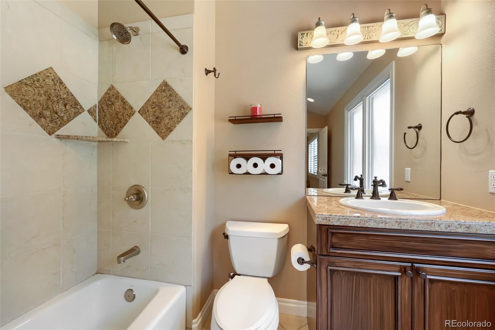 MLS Image #21 for 10 s madison street,denver, Colorado