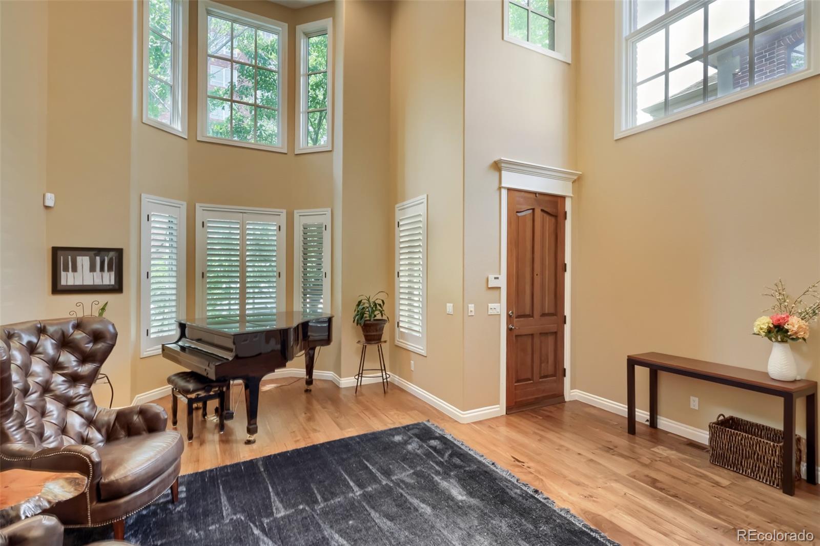 MLS Image #3 for 10 s madison street,denver, Colorado