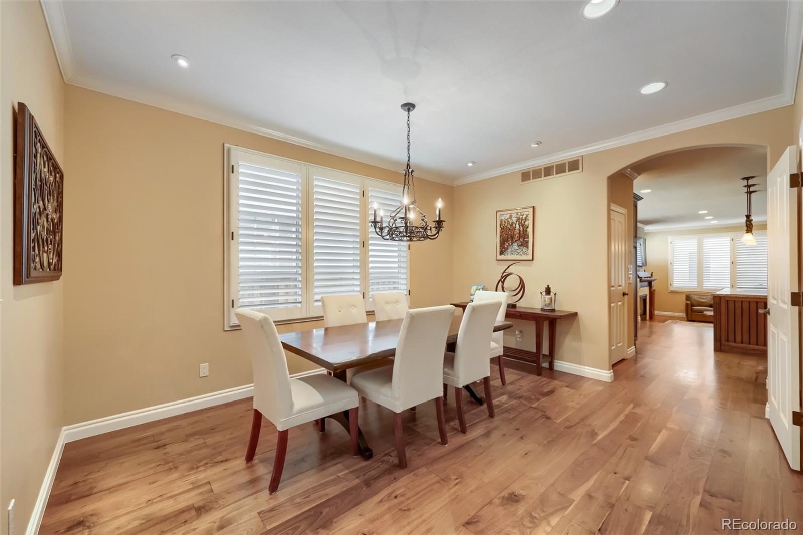 MLS Image #9 for 10 s madison street,denver, Colorado