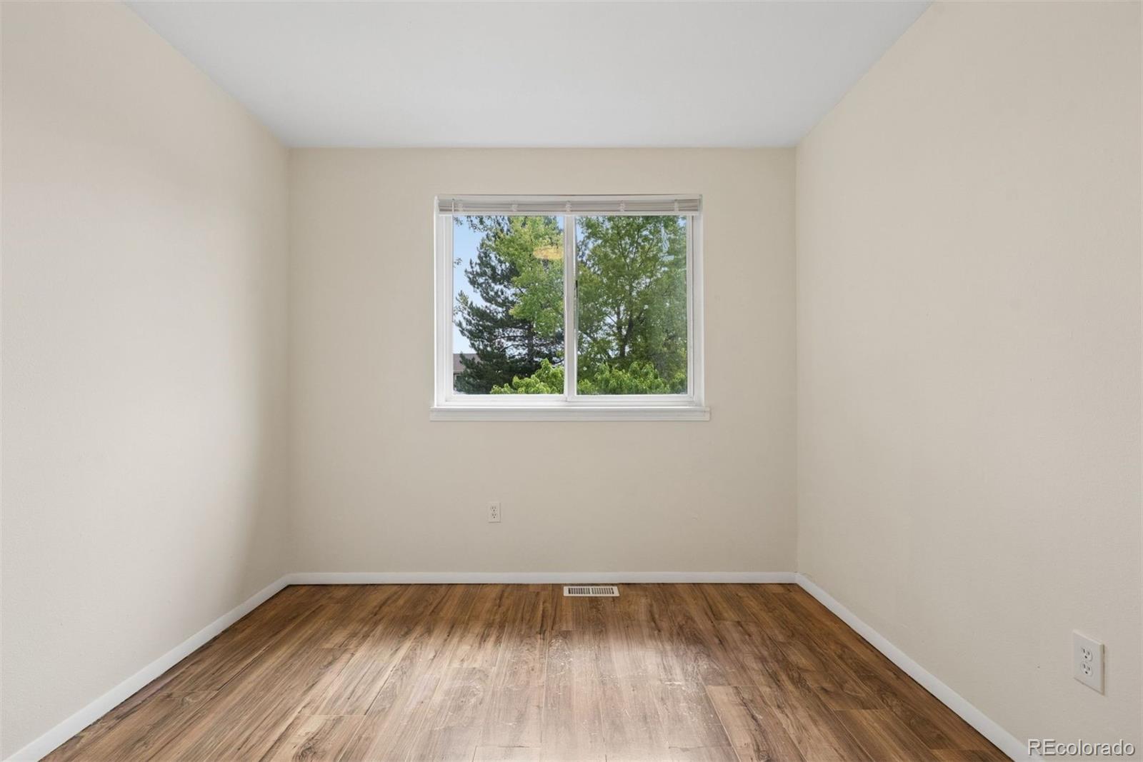 MLS Image #18 for 1431 s king court,denver, Colorado