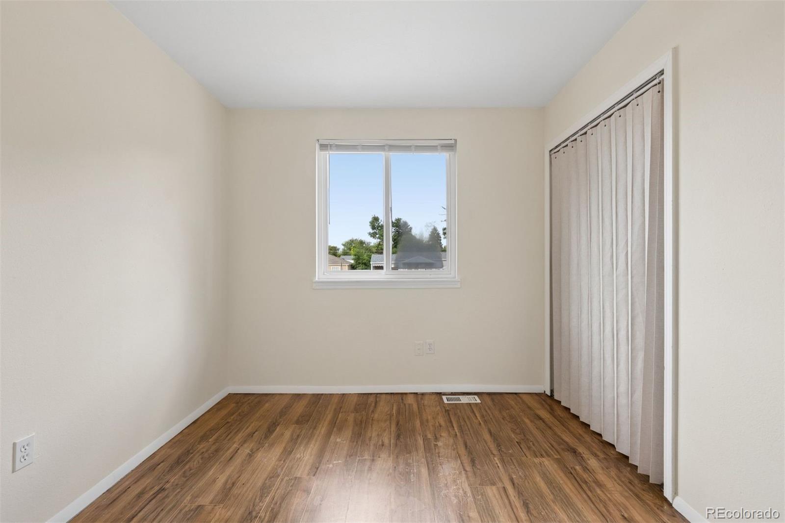 MLS Image #20 for 1431 s king court,denver, Colorado