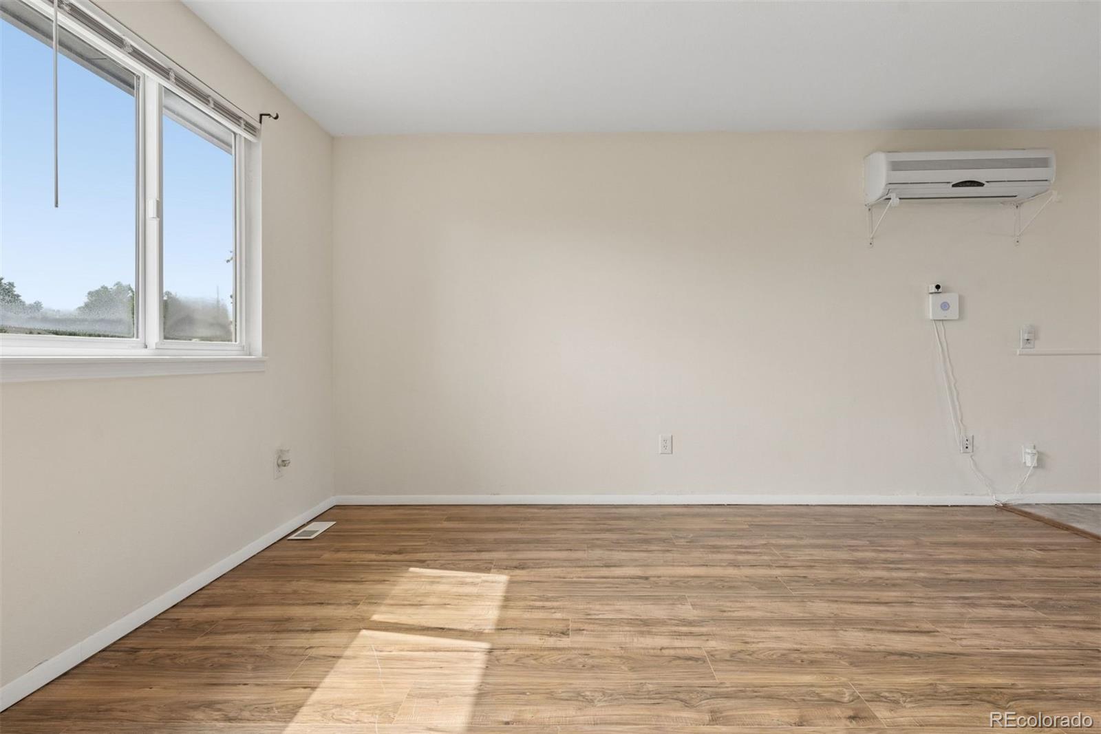 MLS Image #8 for 1431 s king court,denver, Colorado