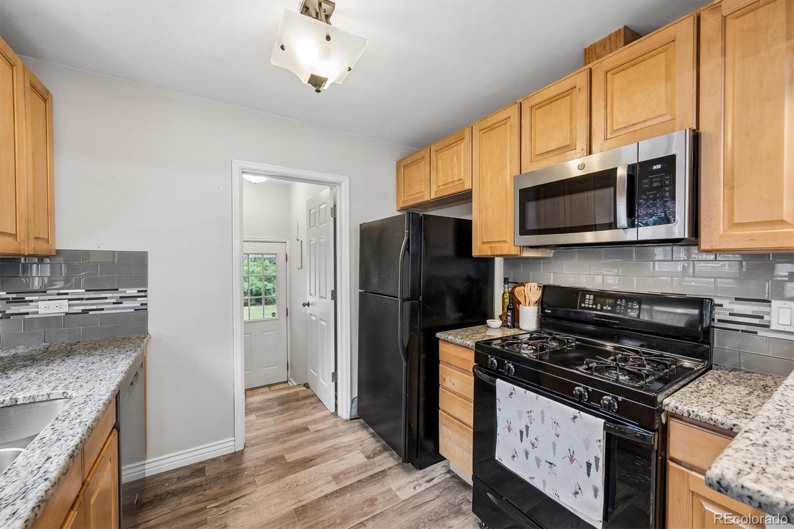 MLS Image #10 for 857  grape street,denver, Colorado