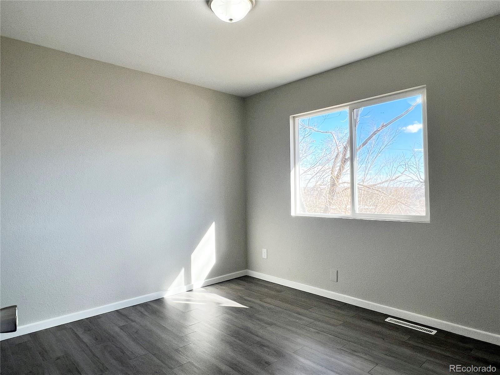 MLS Image #13 for 907 w madison street,colorado springs, Colorado