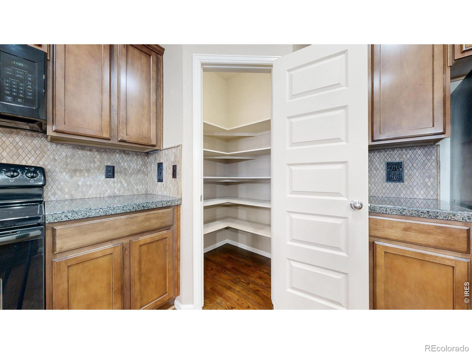 MLS Image #8 for 5543  calgary street,timnath, Colorado
