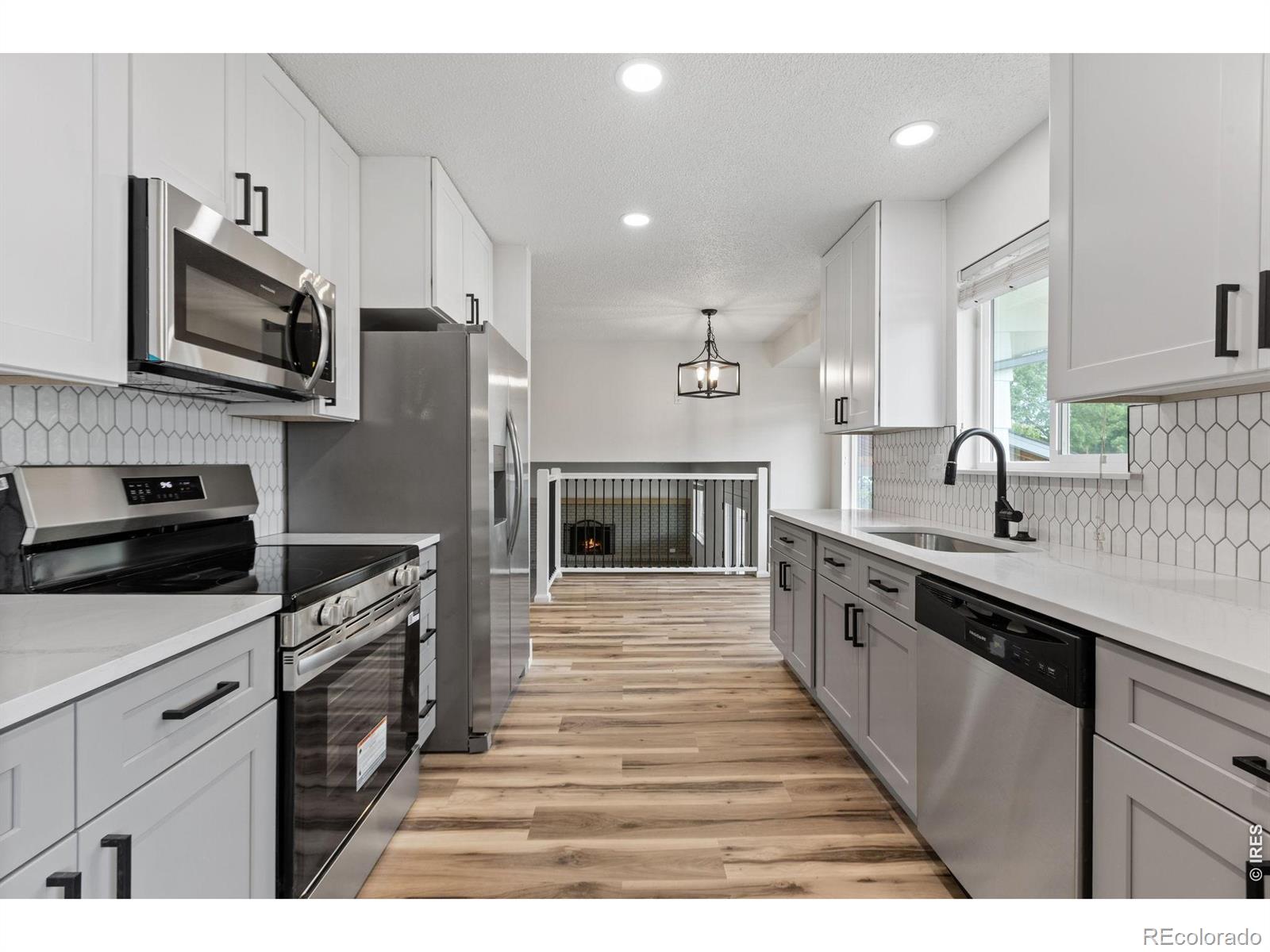 MLS Image #2 for 2719  18th st rd,greeley, Colorado