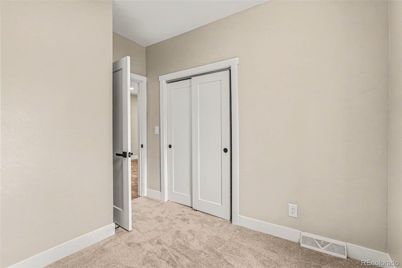 MLS Image #14 for 4428  elizabeth street,denver, Colorado