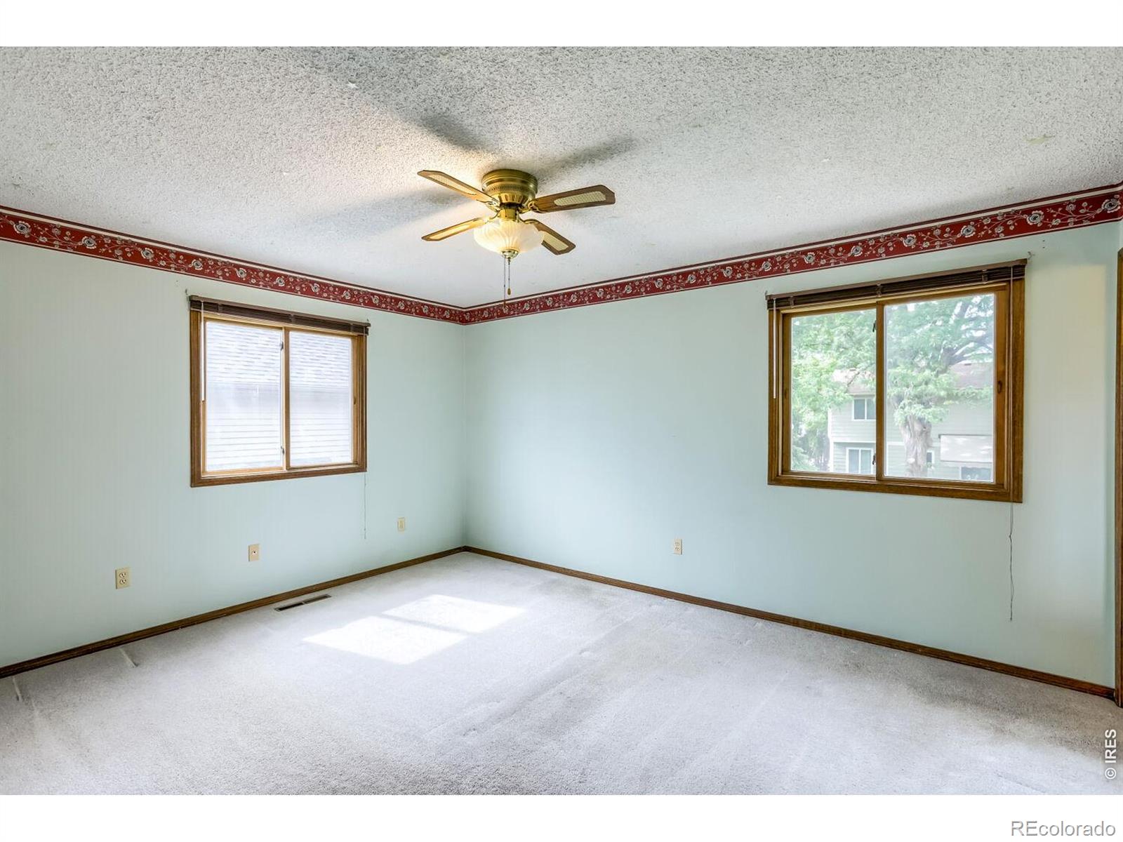 MLS Image #10 for 1621  hoffman drive,loveland, Colorado
