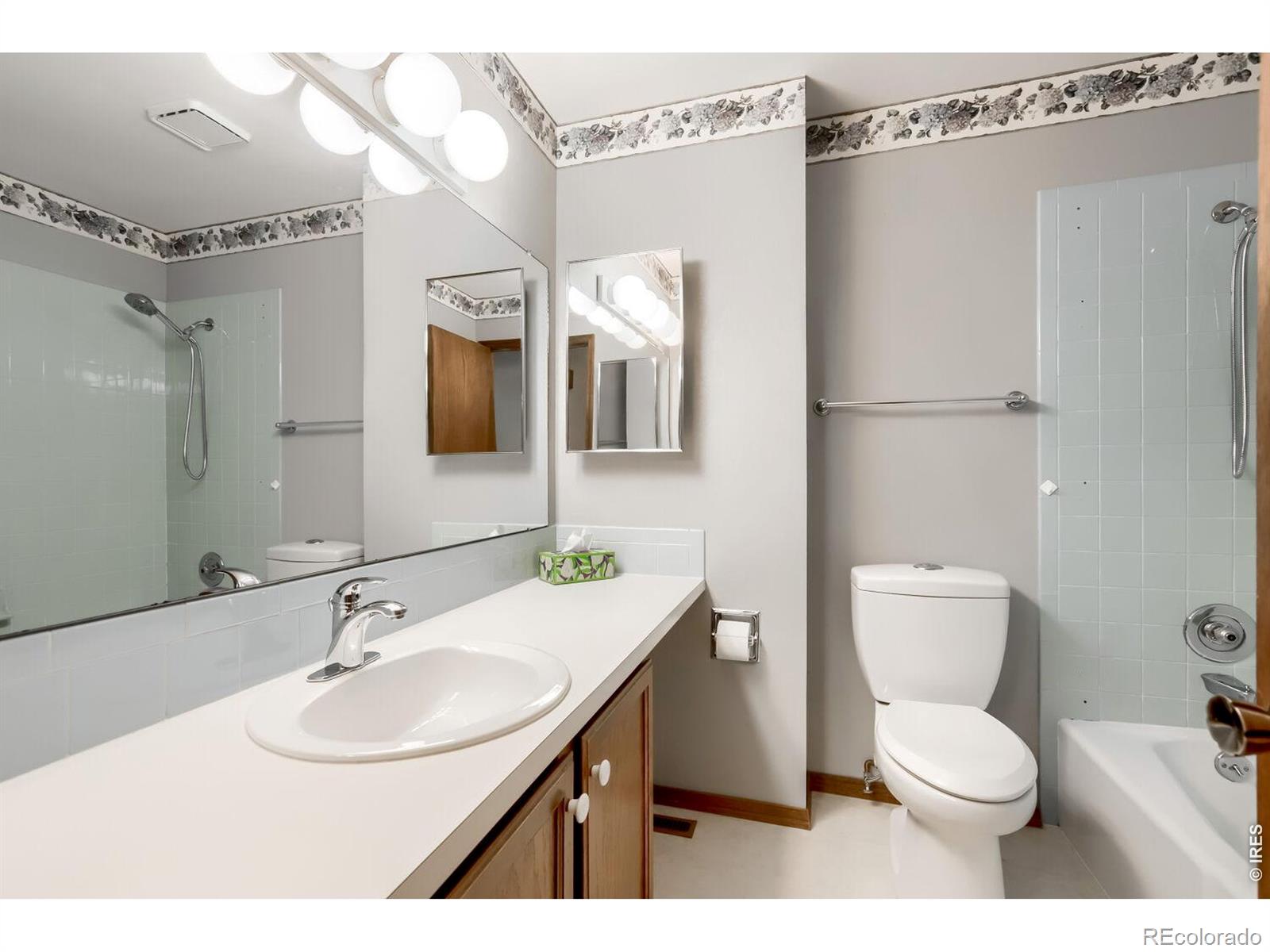 MLS Image #13 for 1621  hoffman drive,loveland, Colorado