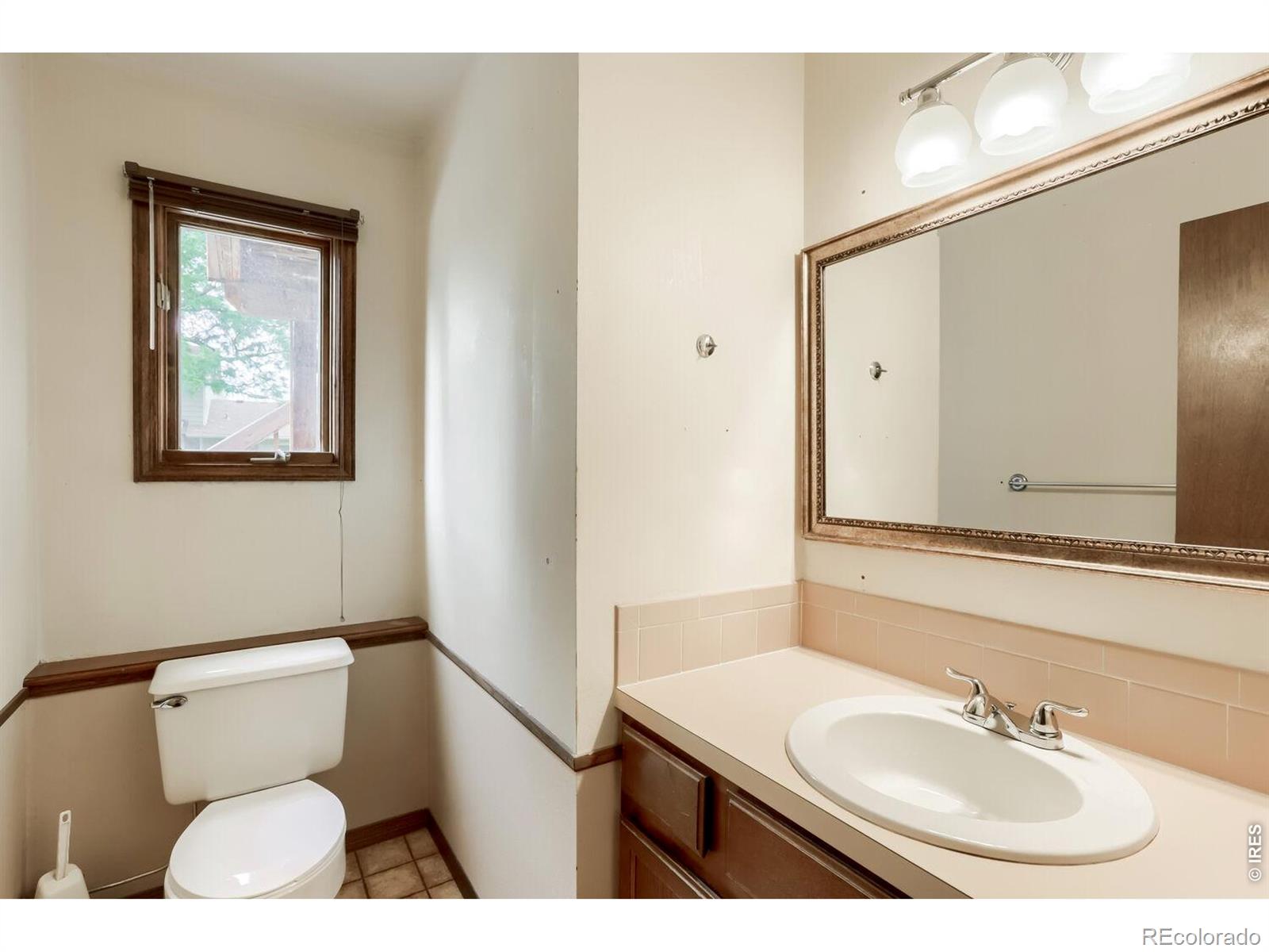 MLS Image #4 for 1621  hoffman drive,loveland, Colorado