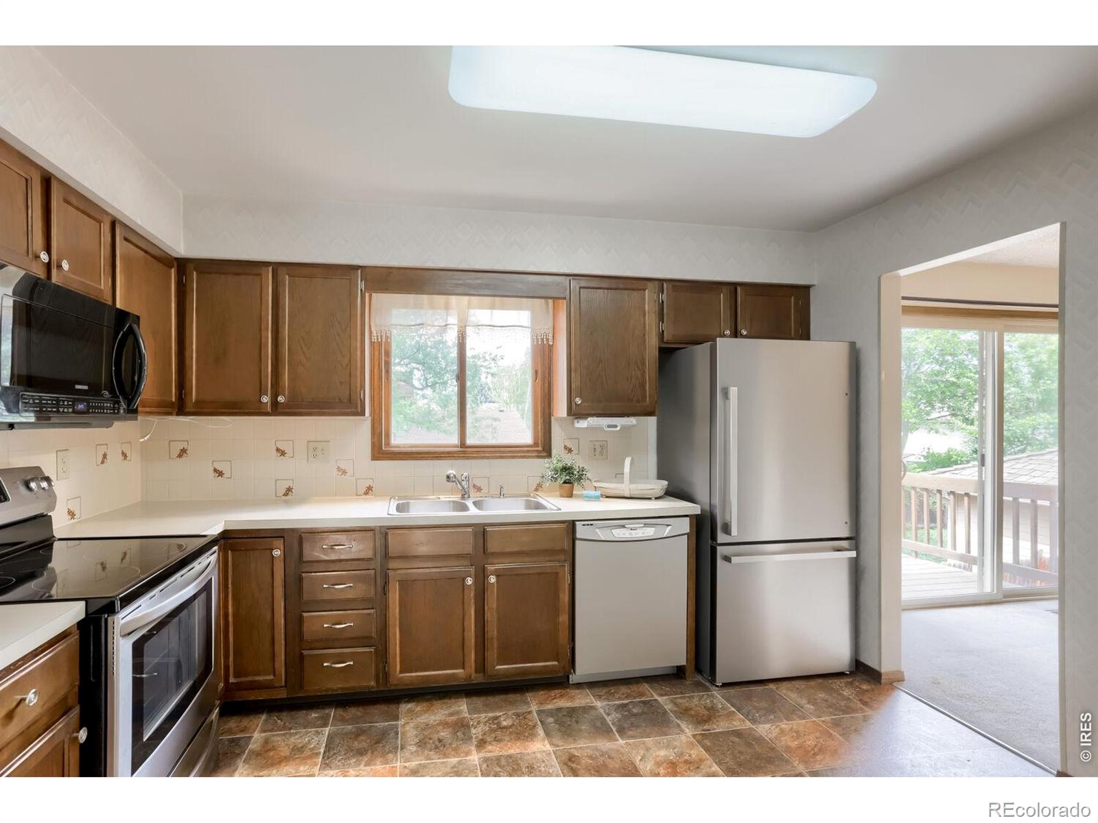 MLS Image #6 for 1621  hoffman drive,loveland, Colorado