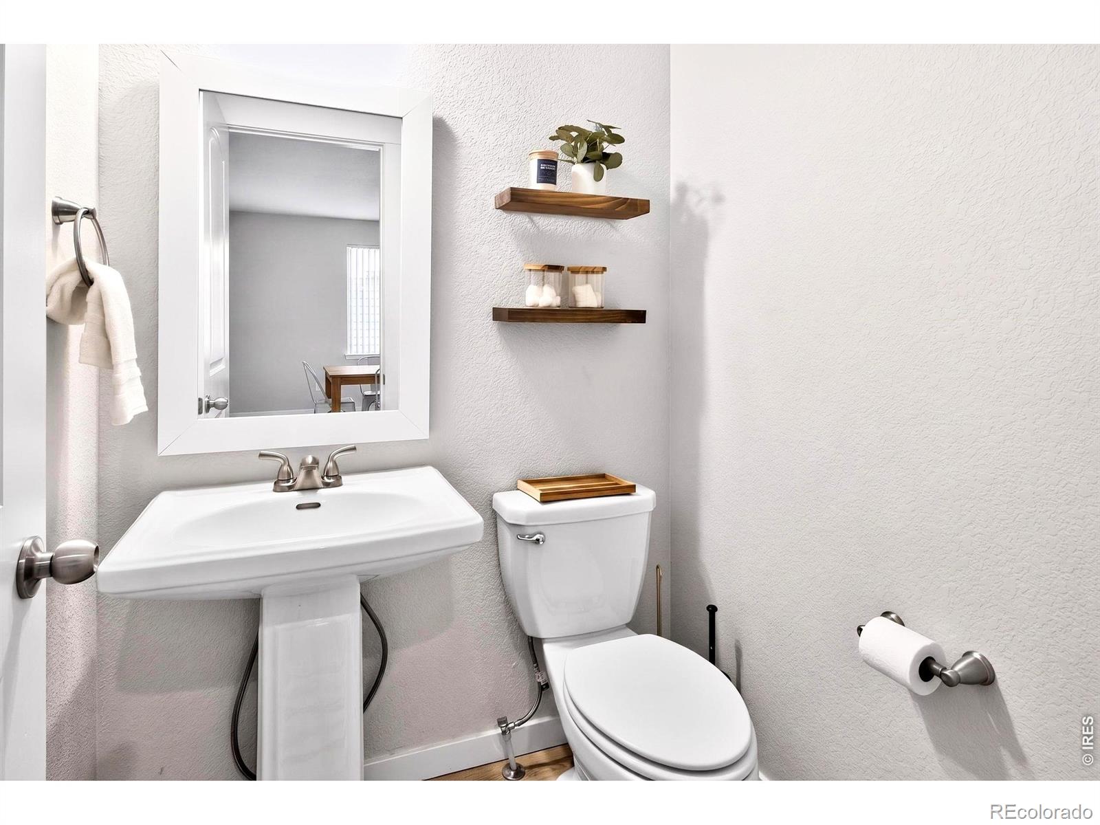 MLS Image #37 for 2104  gather court,windsor, Colorado