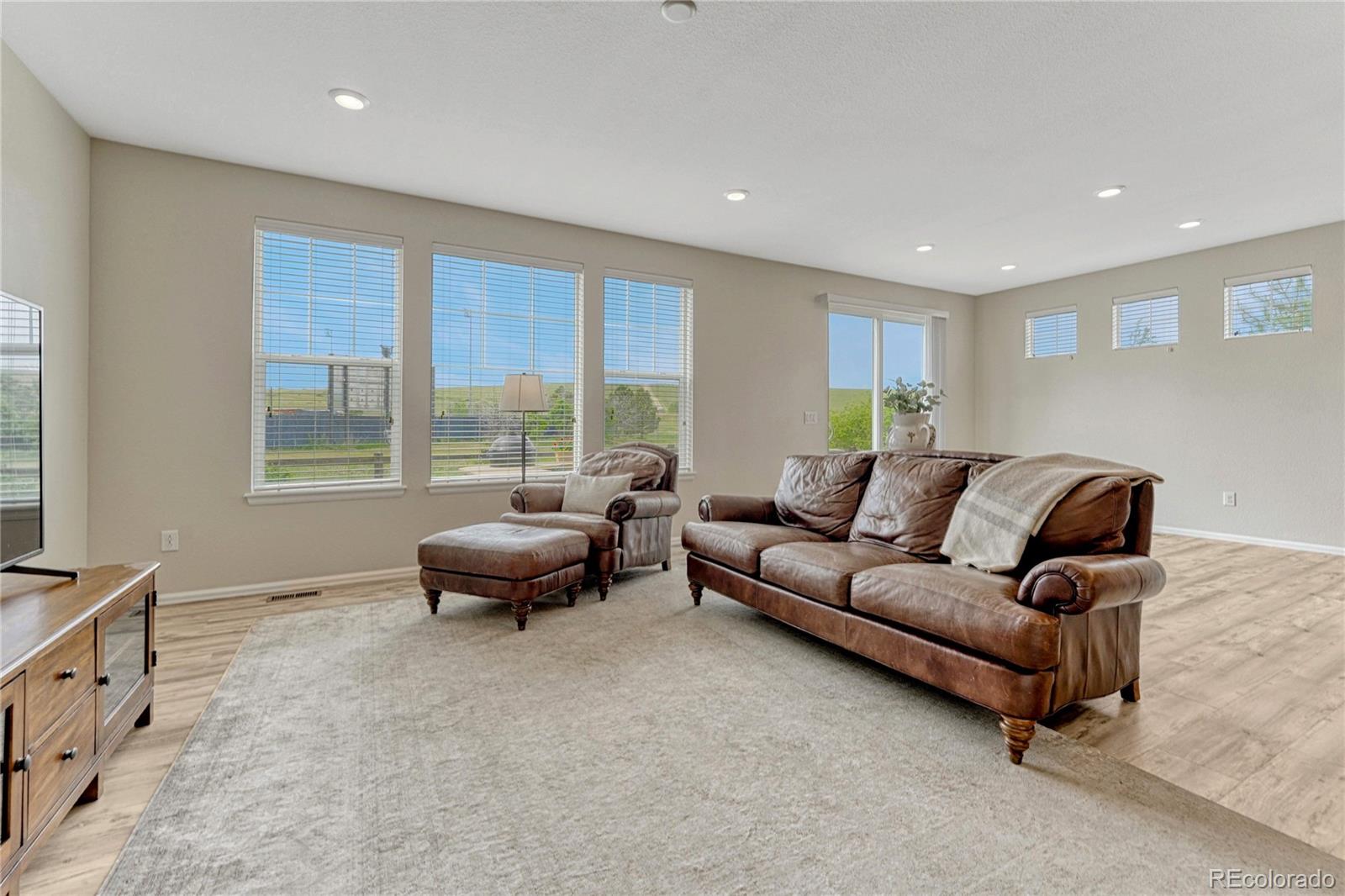 MLS Image #15 for 15048  yellowthroat street,parker, Colorado