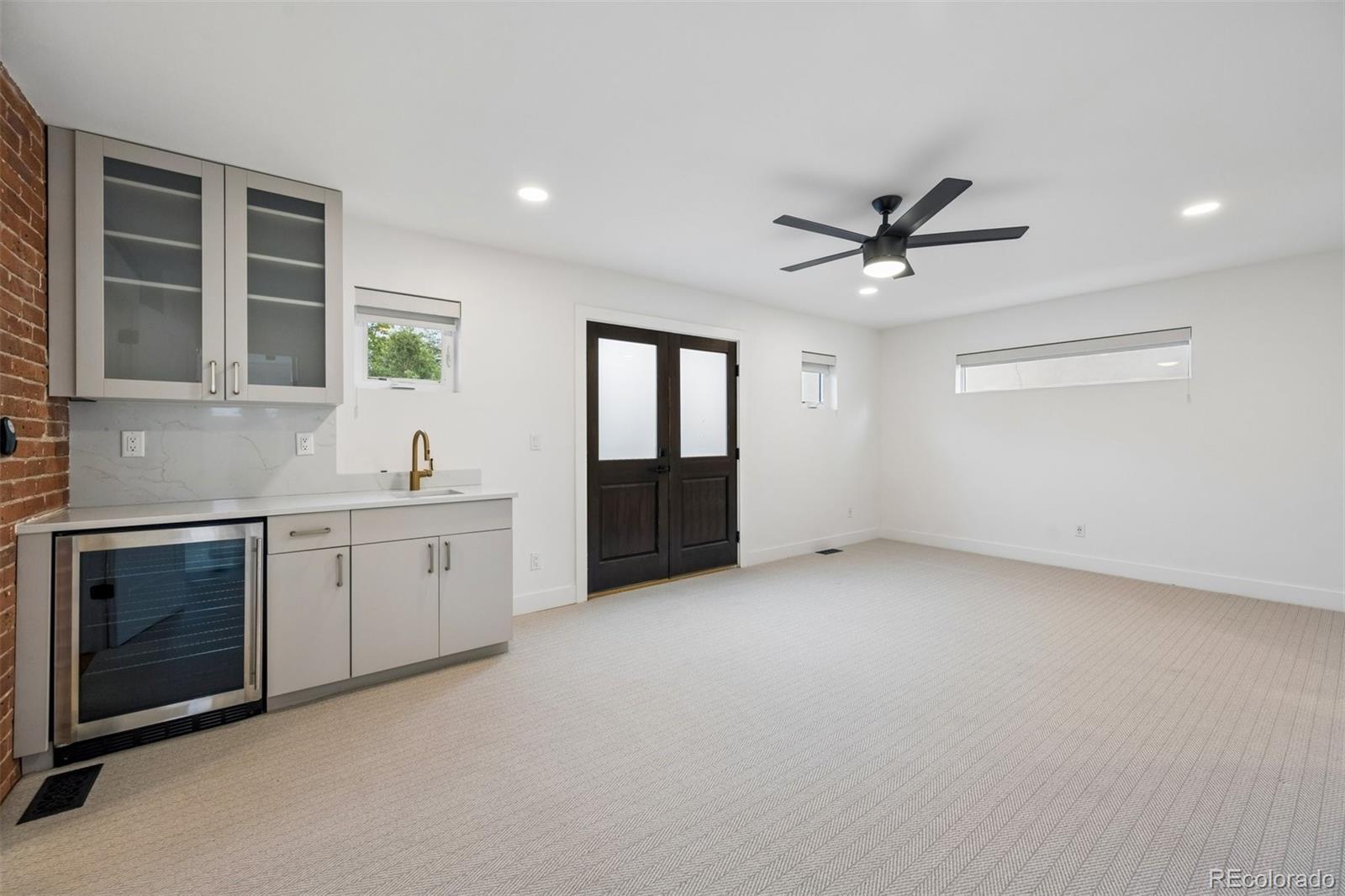 MLS Image #16 for 2227 n clarkson street,denver, Colorado