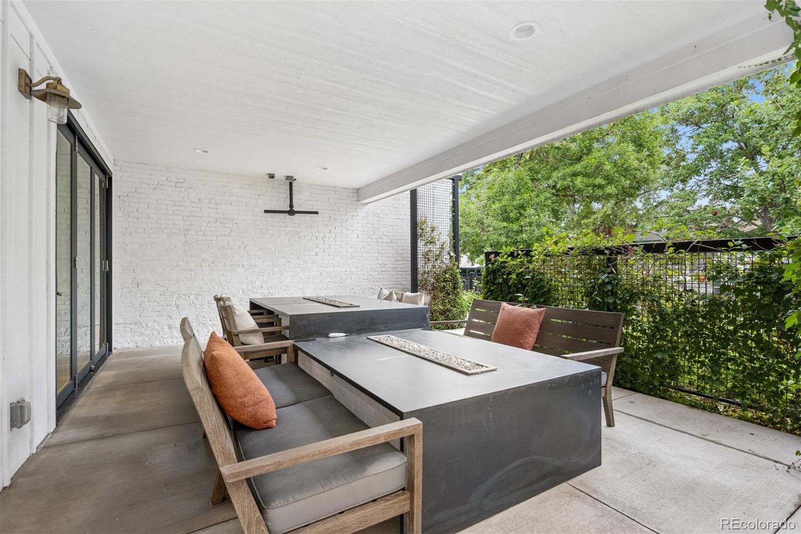 MLS Image #3 for 2227 n clarkson street,denver, Colorado
