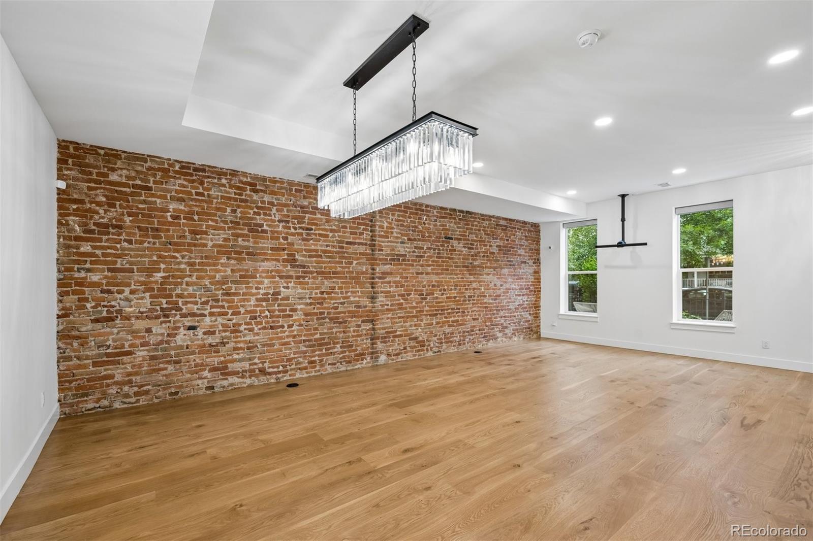 MLS Image #8 for 2227 n clarkson street,denver, Colorado