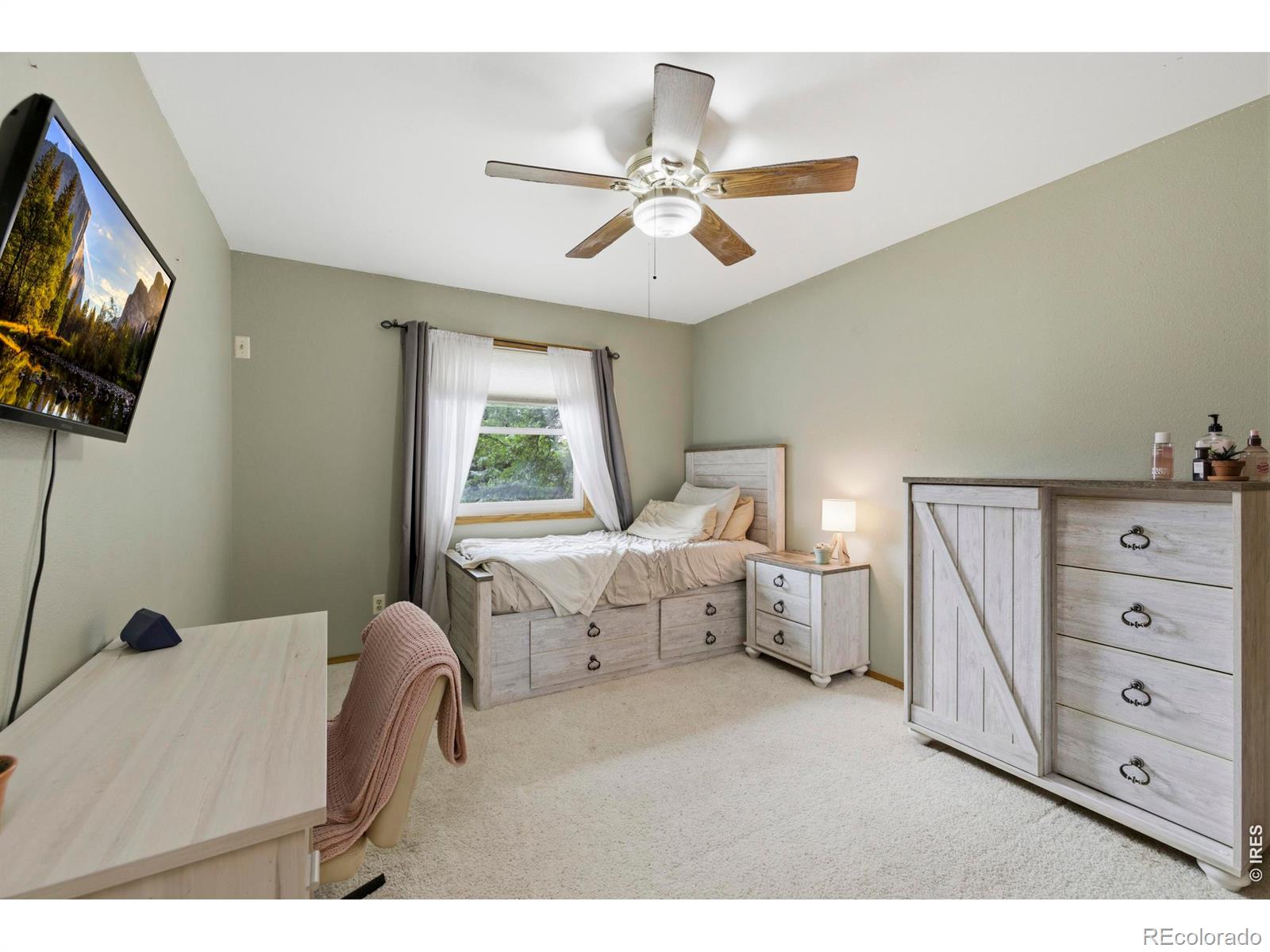MLS Image #15 for 1016  blue spruce drive,loveland, Colorado