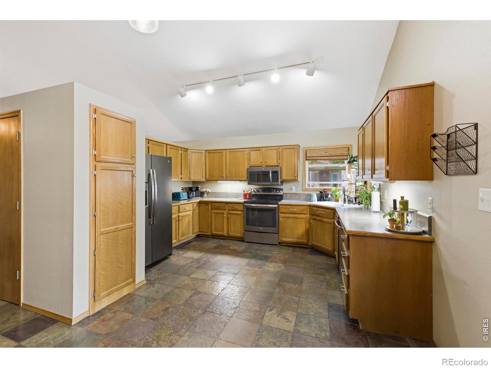 MLS Image #6 for 1016  blue spruce drive,loveland, Colorado