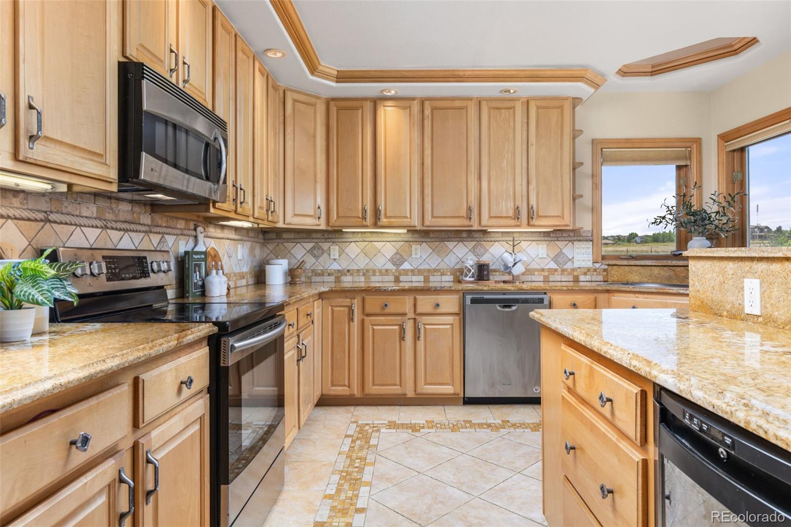 MLS Image #16 for 270  cessna drive,erie, Colorado