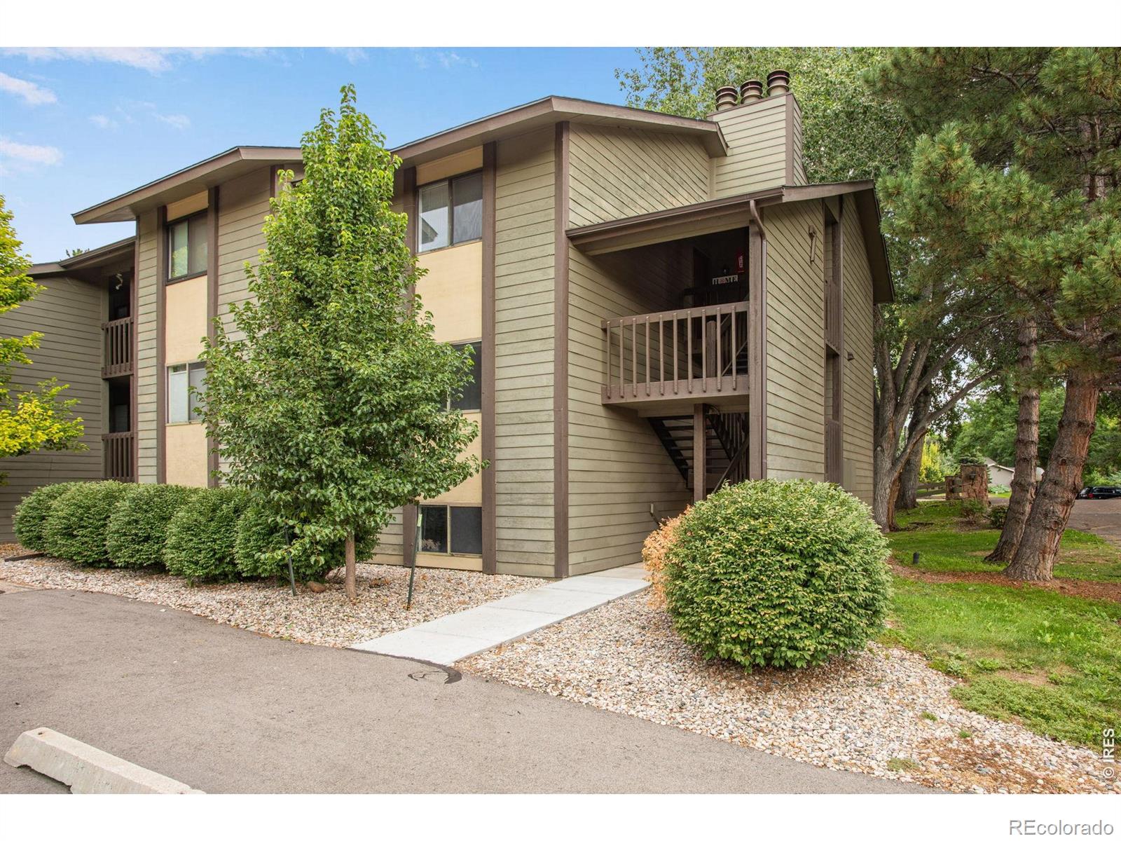MLS Image #2 for 925  columbia road,fort collins, Colorado