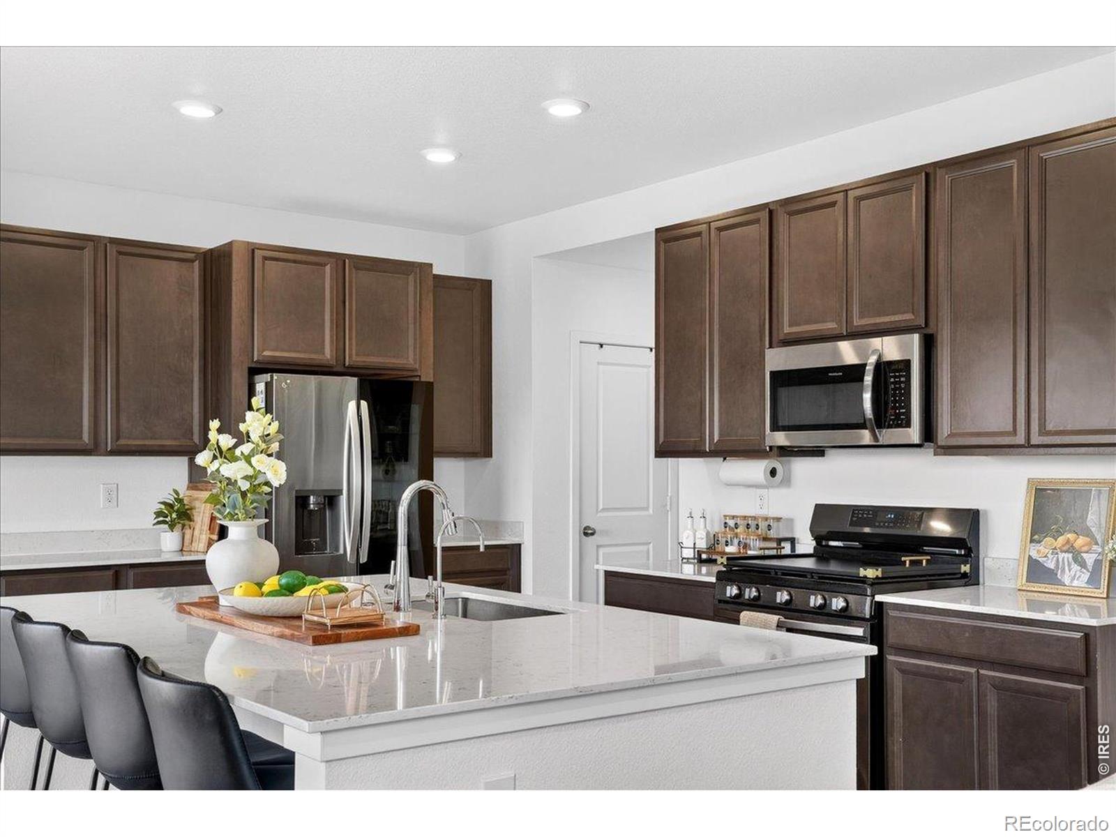 MLS Image #14 for 10271  tucson street,commerce city, Colorado