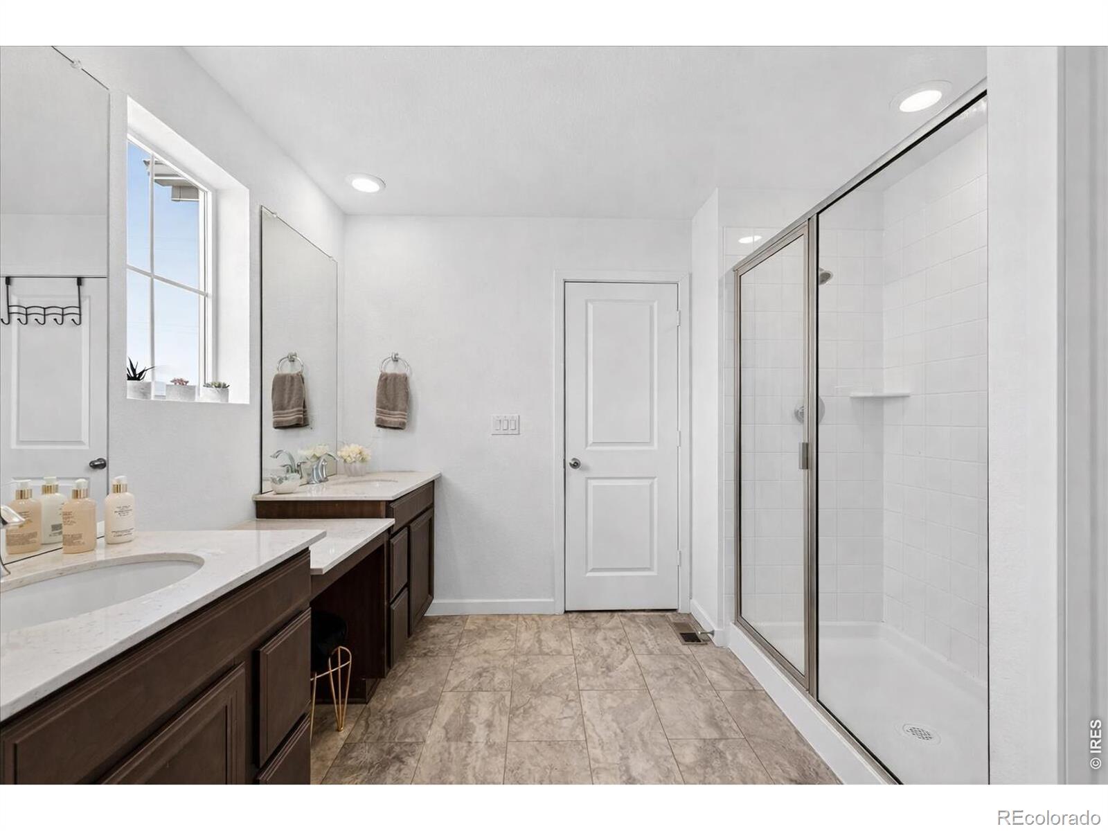 MLS Image #18 for 10271  tucson street,commerce city, Colorado