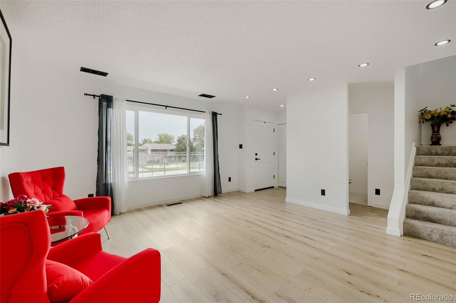 MLS Image #4 for 9047 e mansfield avenue,denver, Colorado