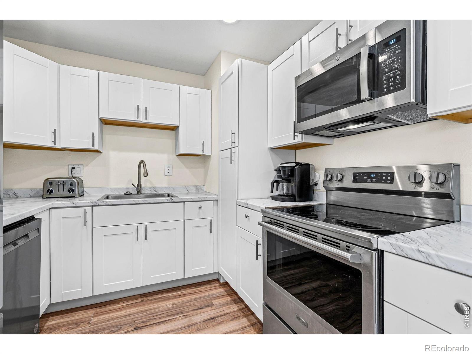 MLS Image #4 for 260  ley drive,la salle, Colorado