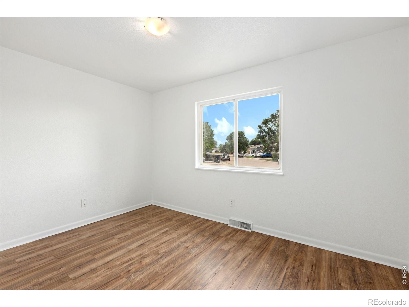 MLS Image #5 for 260  ley drive,la salle, Colorado