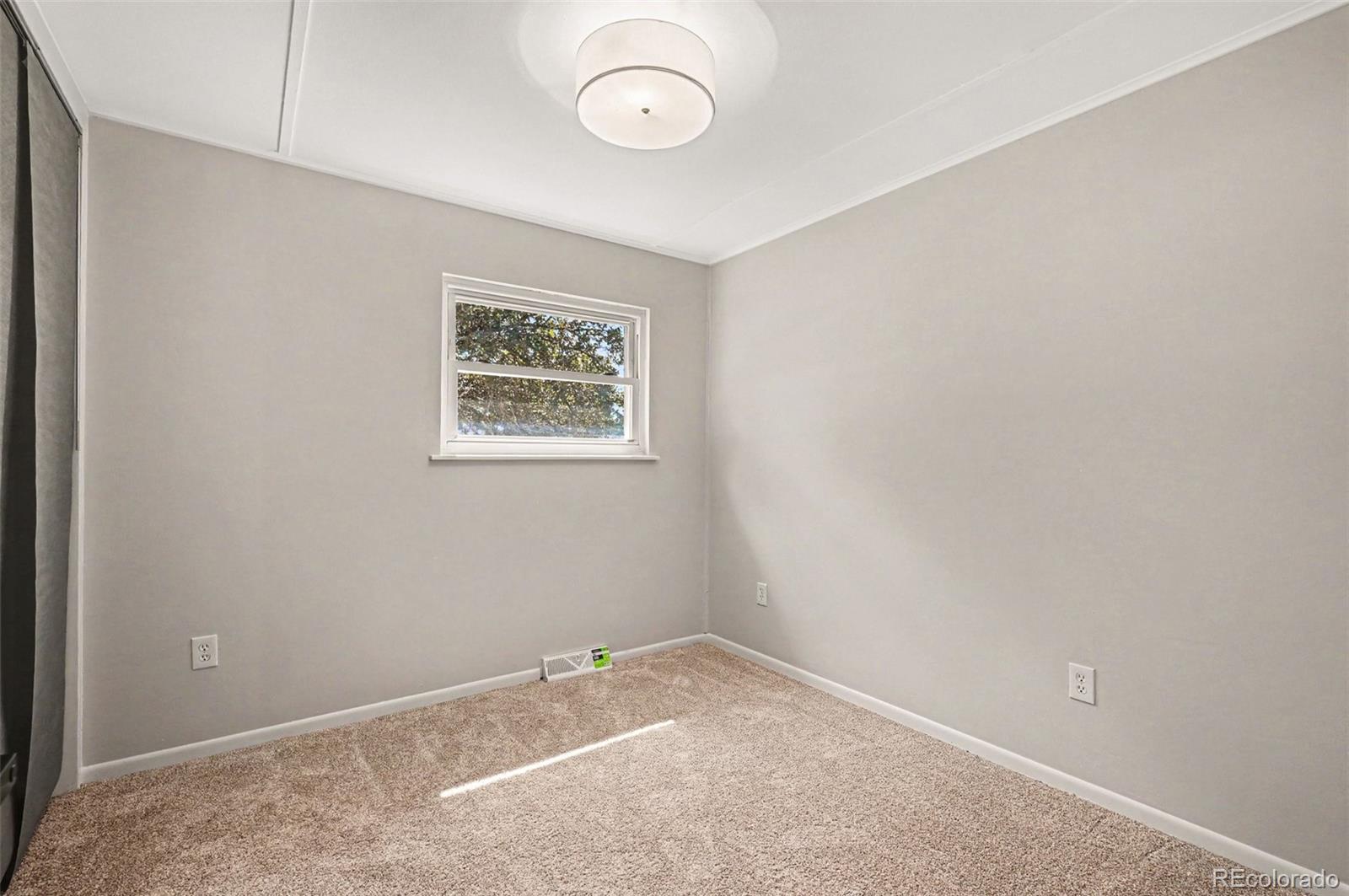 MLS Image #10 for 2977 s sheridan boulevard,denver, Colorado