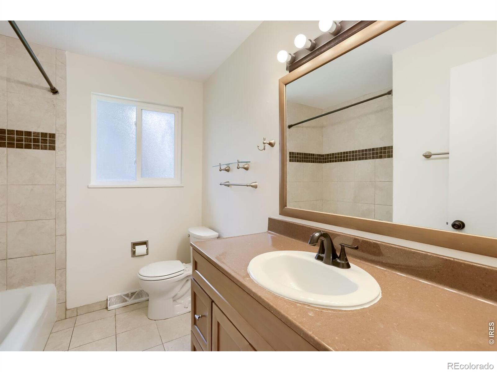 MLS Image #14 for 1418  meeker drive,longmont, Colorado