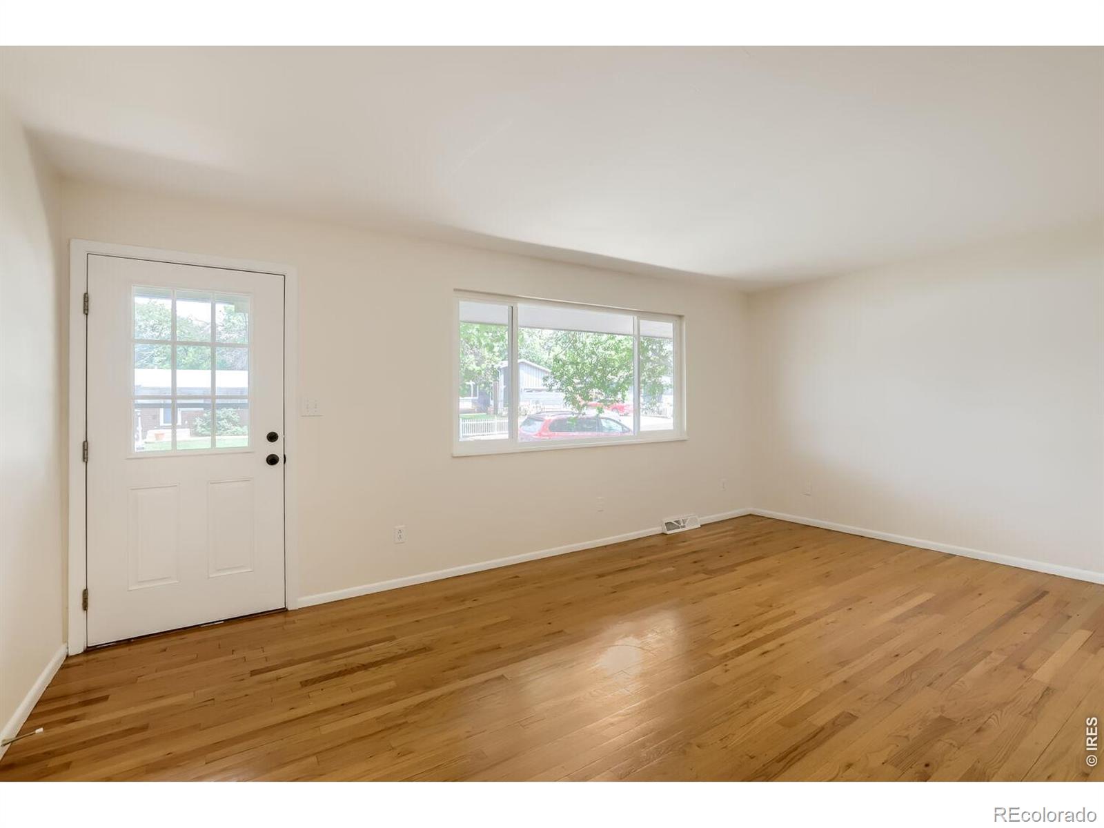 MLS Image #4 for 1418  meeker drive,longmont, Colorado