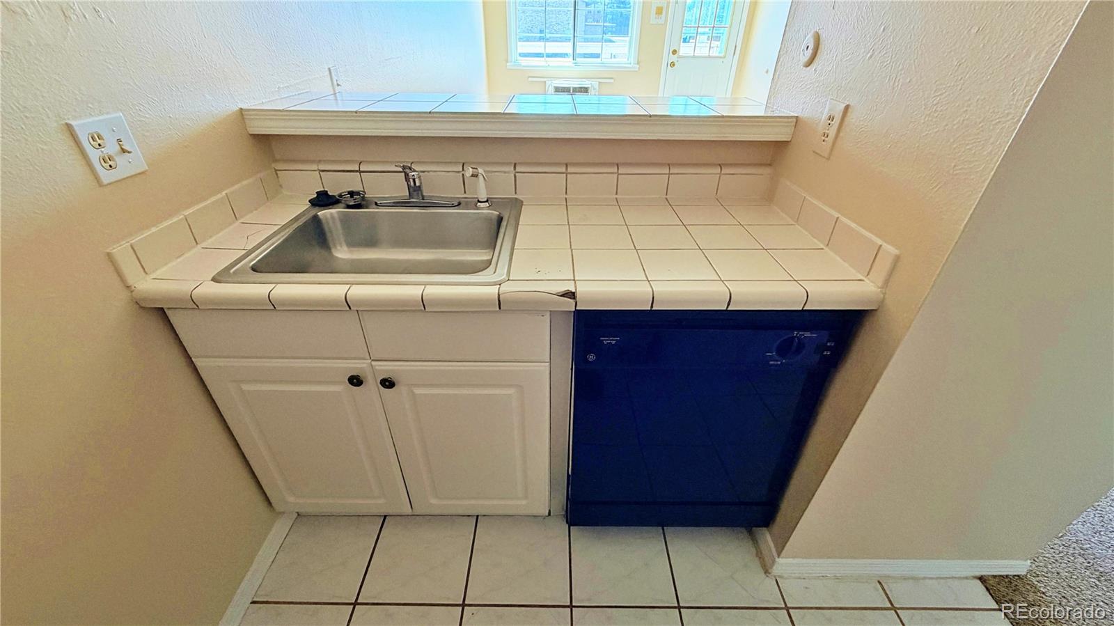 MLS Image #9 for 1064  chambers court,aurora, Colorado