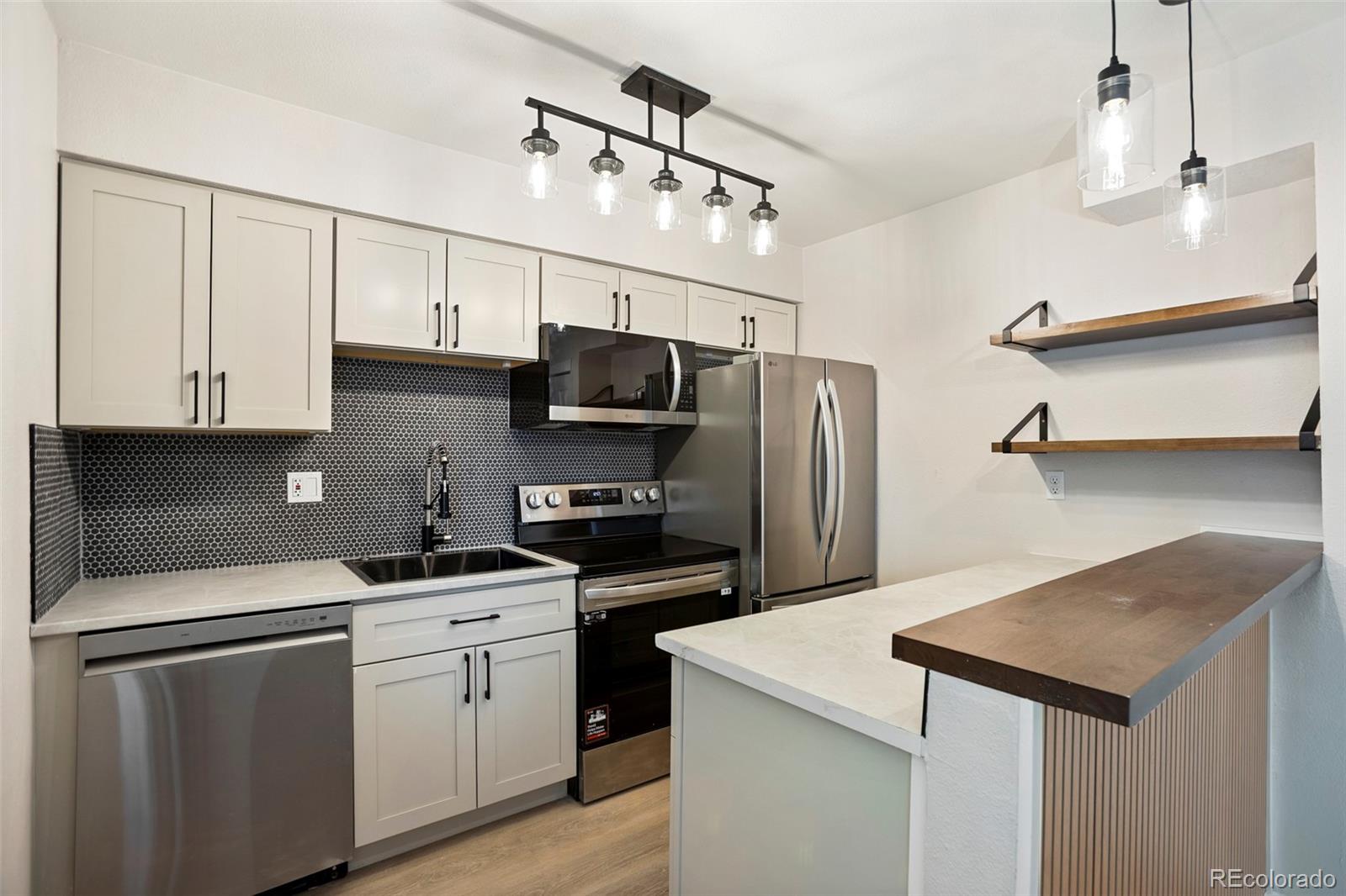MLS Image #11 for 3354 s flower street,lakewood, Colorado