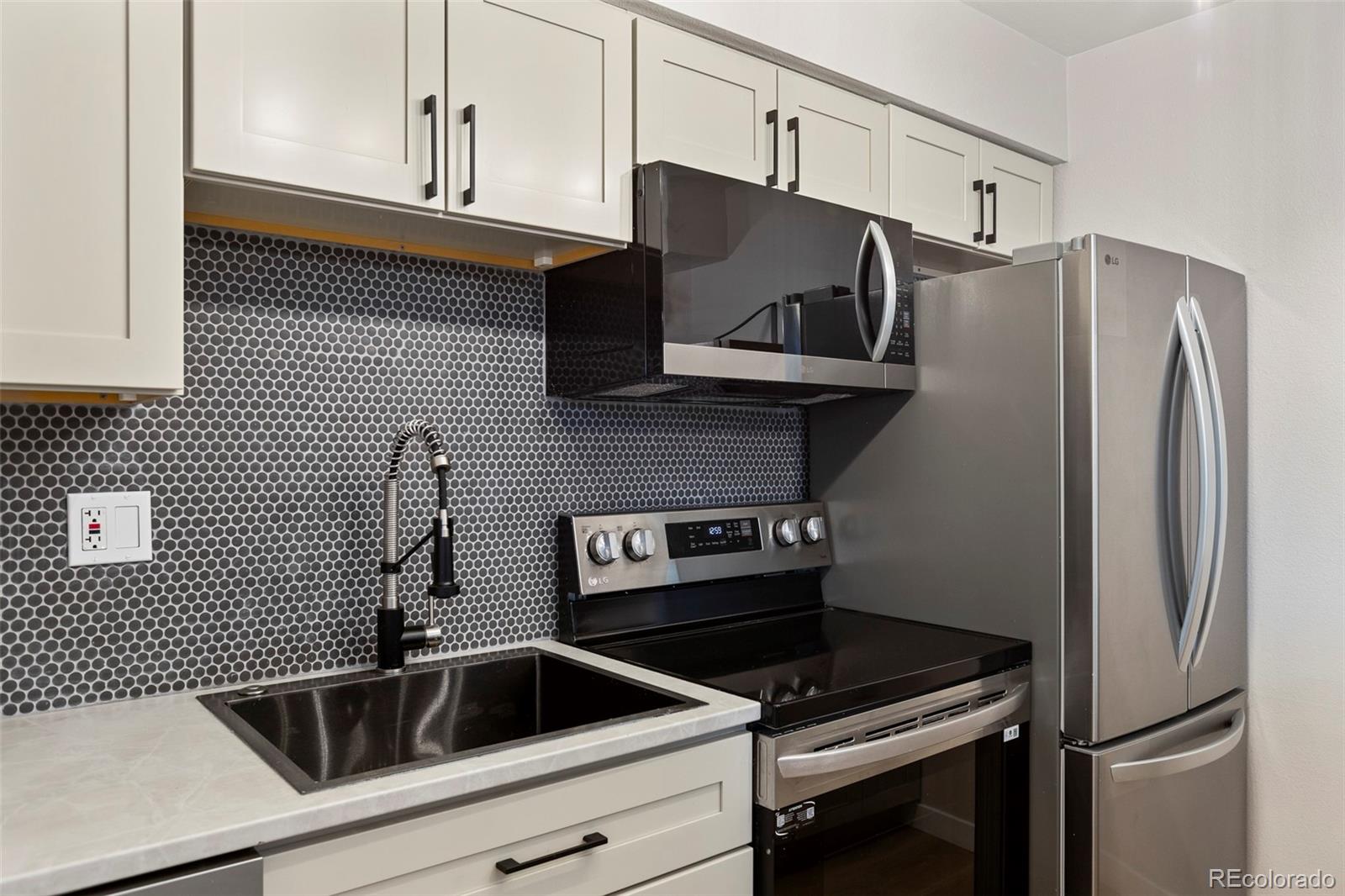 MLS Image #13 for 3354 s flower street,lakewood, Colorado