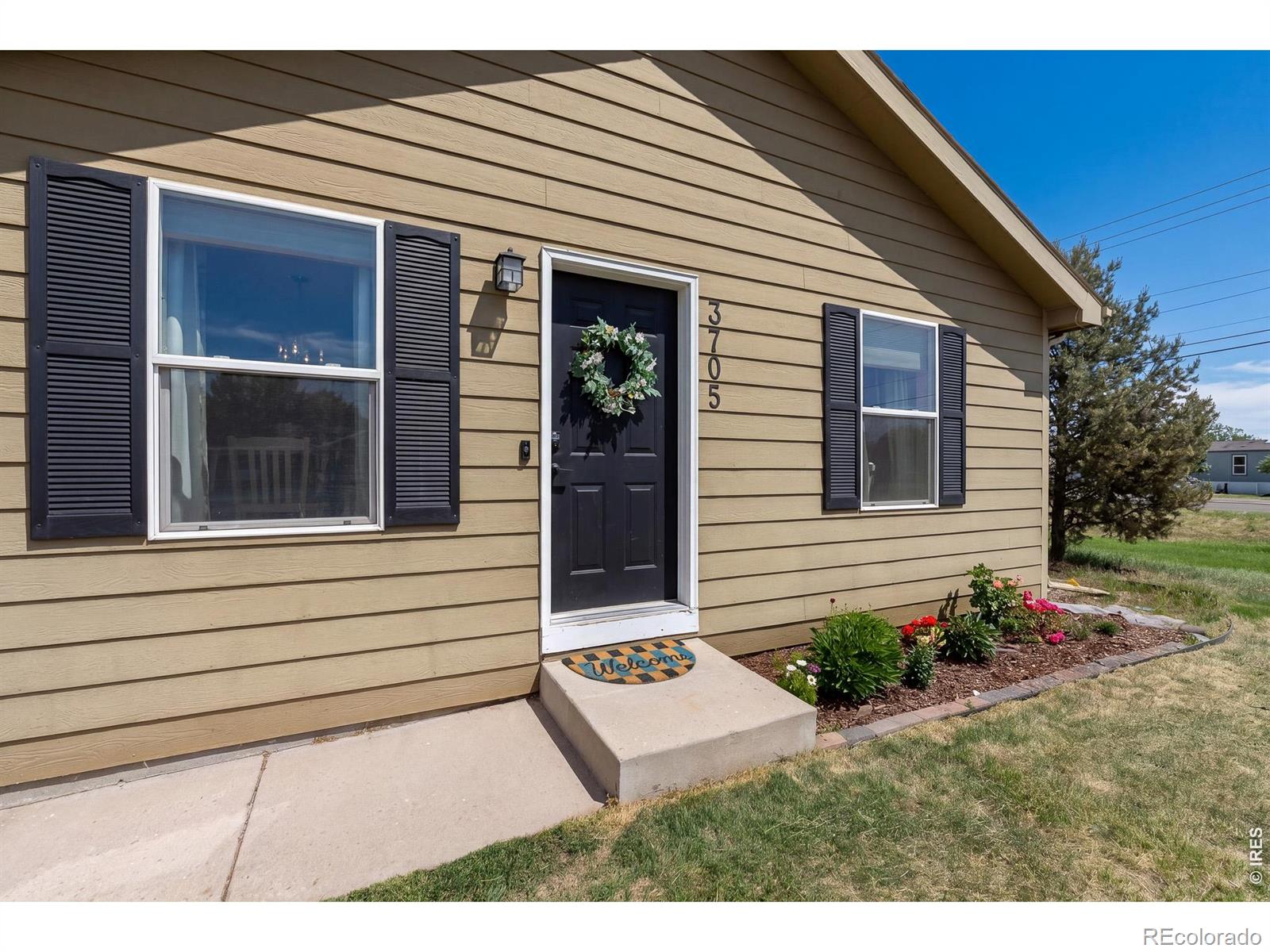MLS Image #4 for 3705  riverside parkway,evans, Colorado