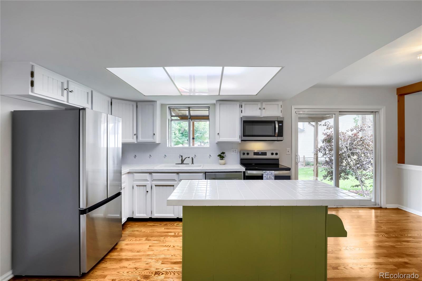 MLS Image #7 for 490 s kingston circle,aurora, Colorado