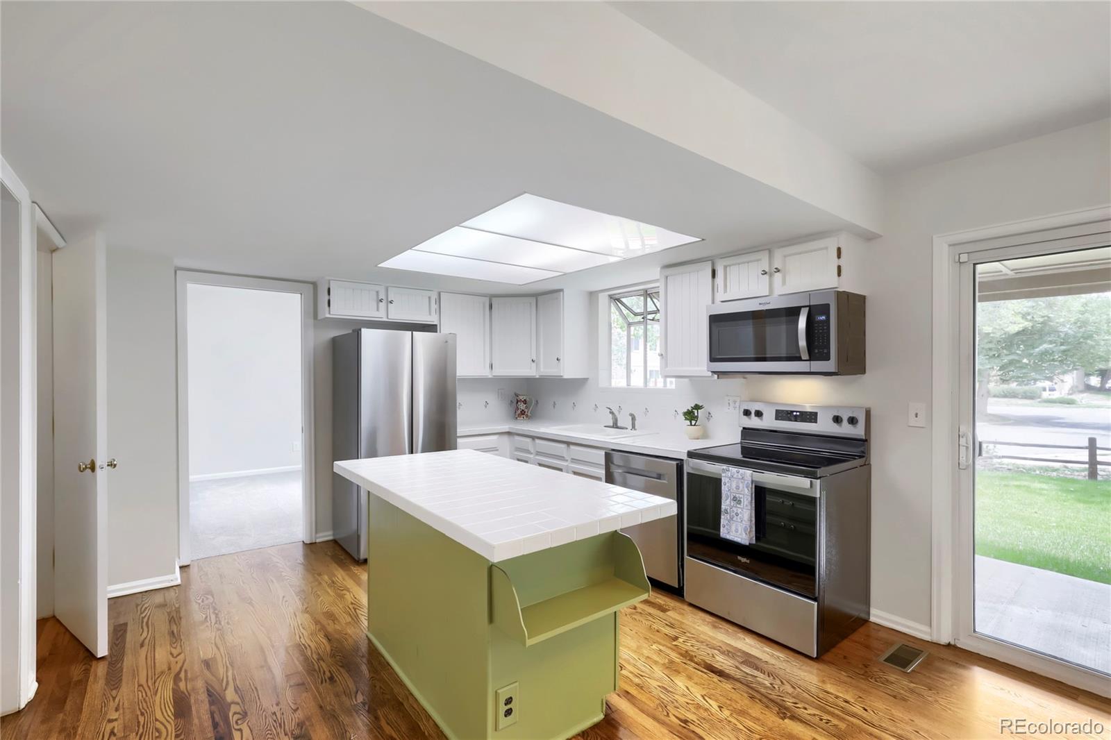 MLS Image #8 for 490 s kingston circle,aurora, Colorado