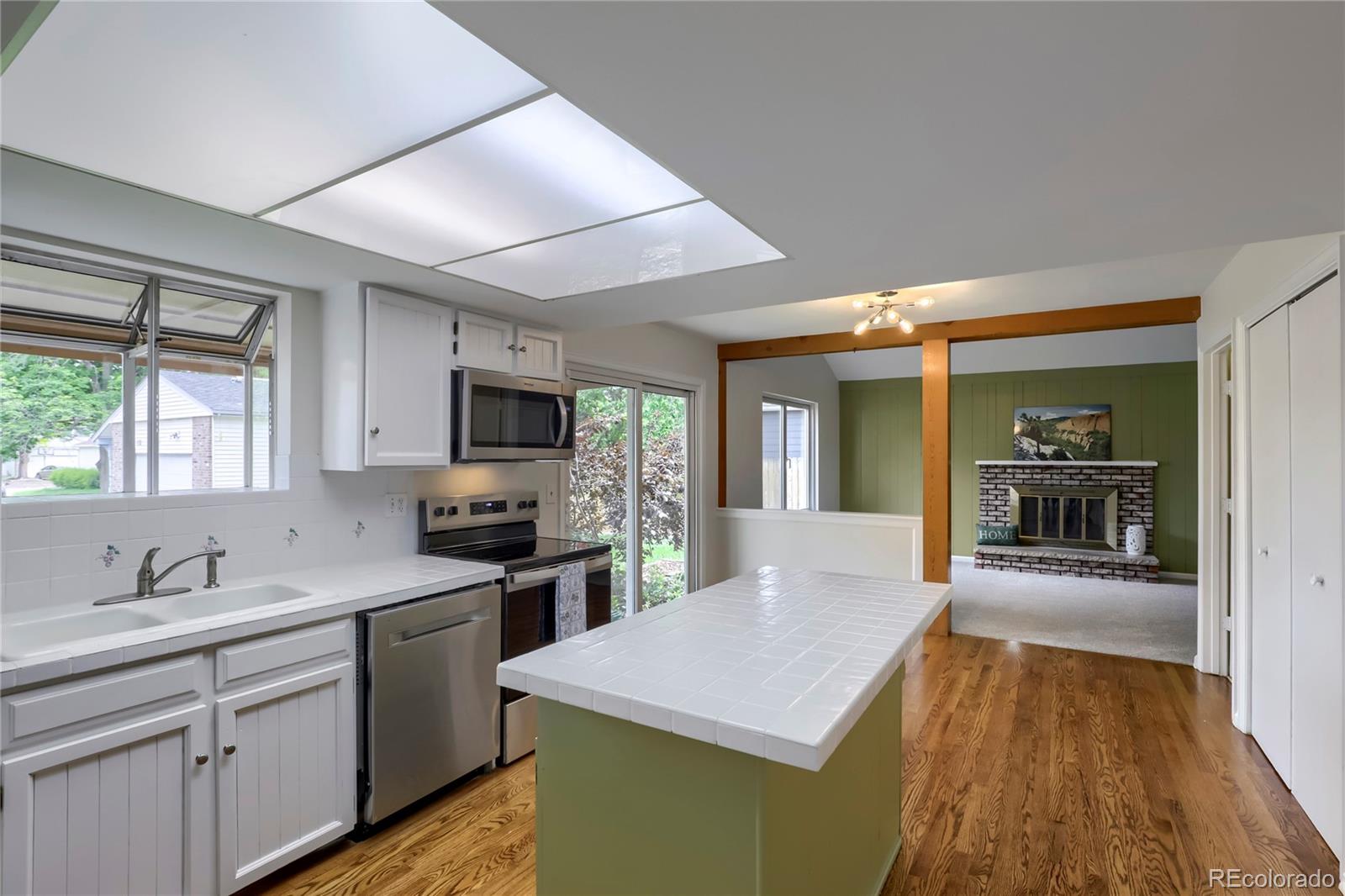 MLS Image #9 for 490 s kingston circle,aurora, Colorado